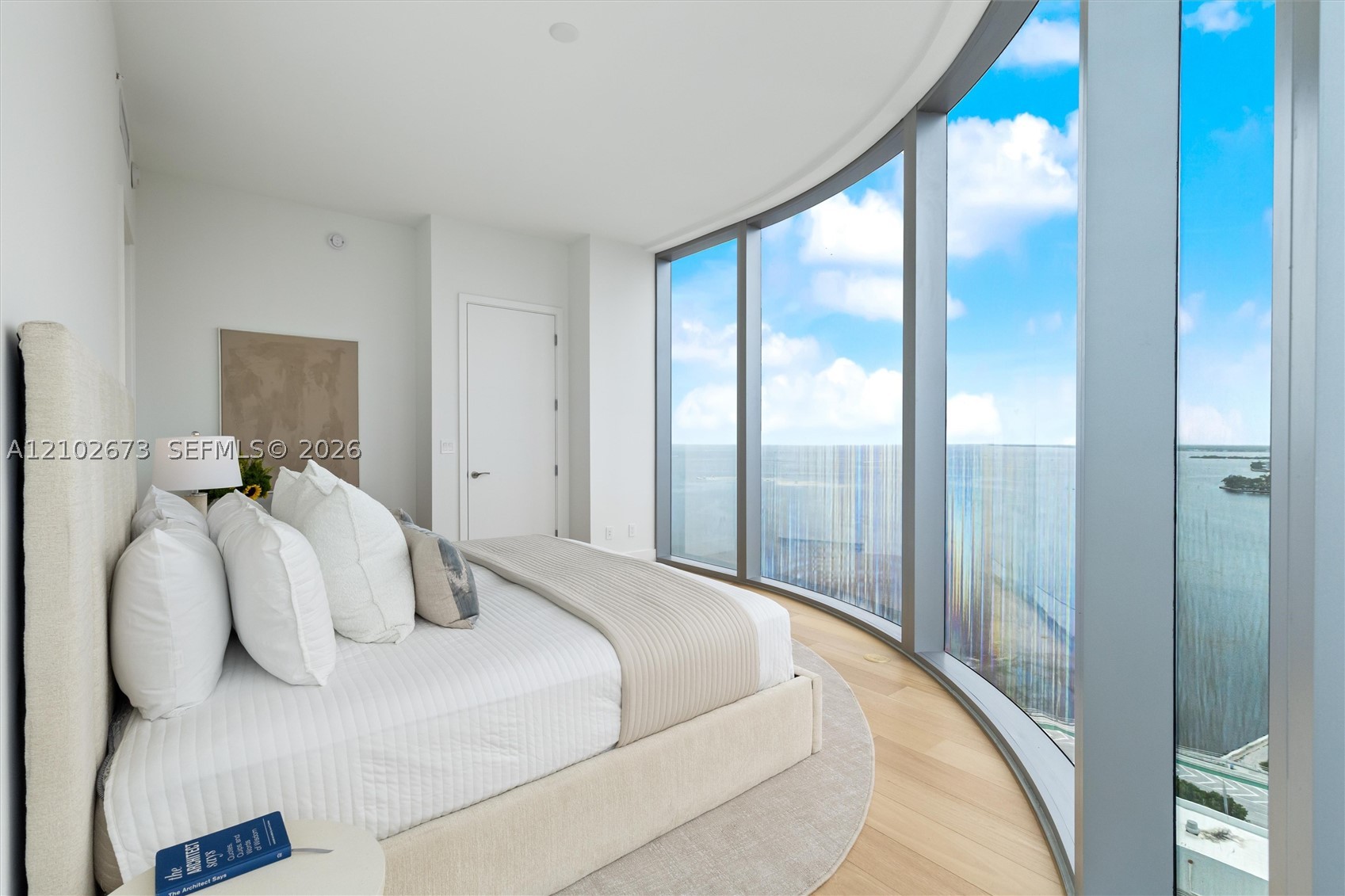 image Una Residences13