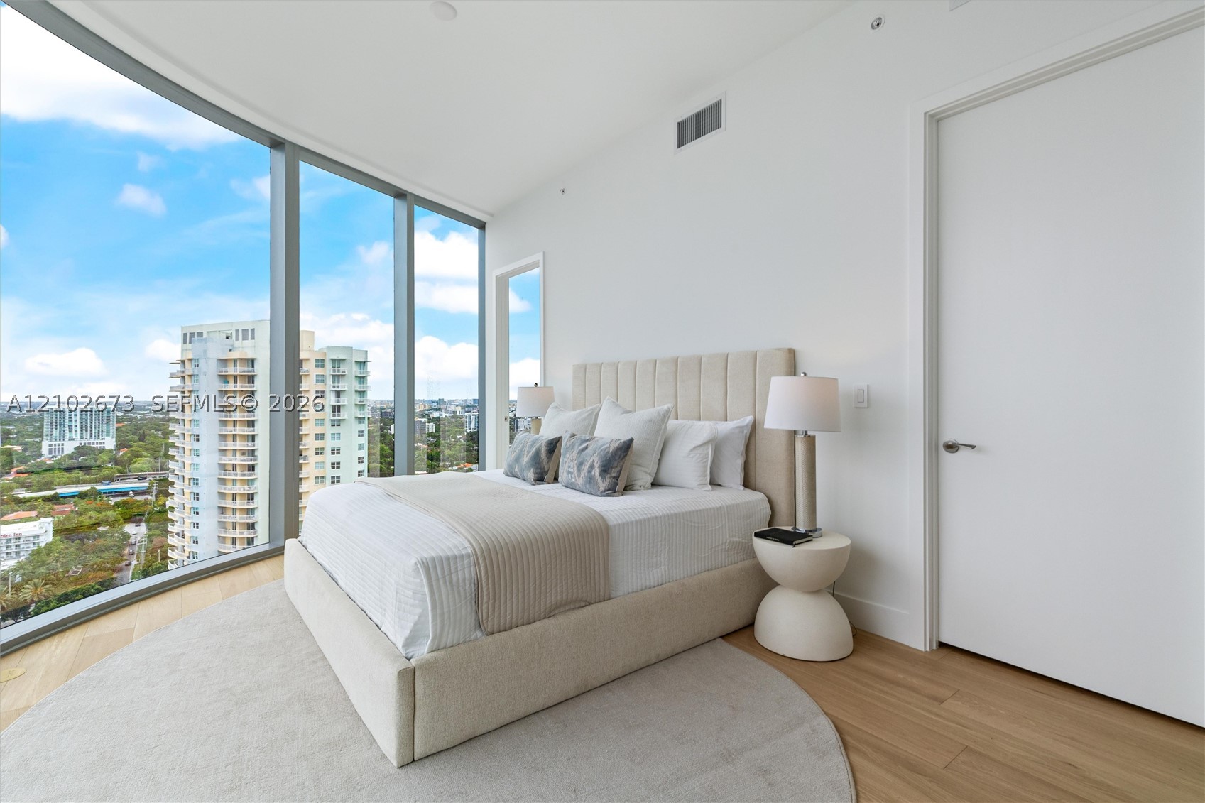 image Una Residences15