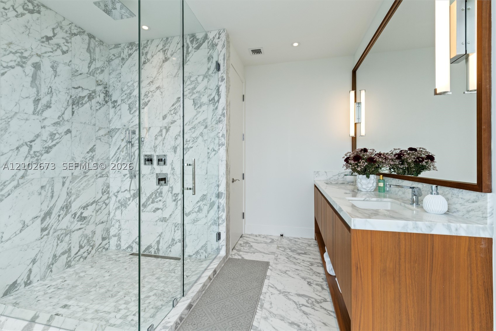 image Una Residences17
