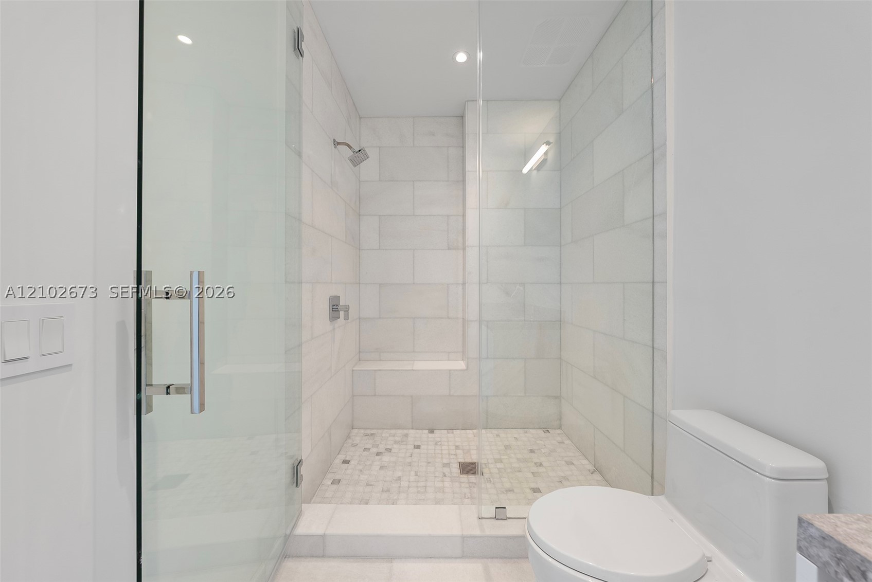 image Una Residences23