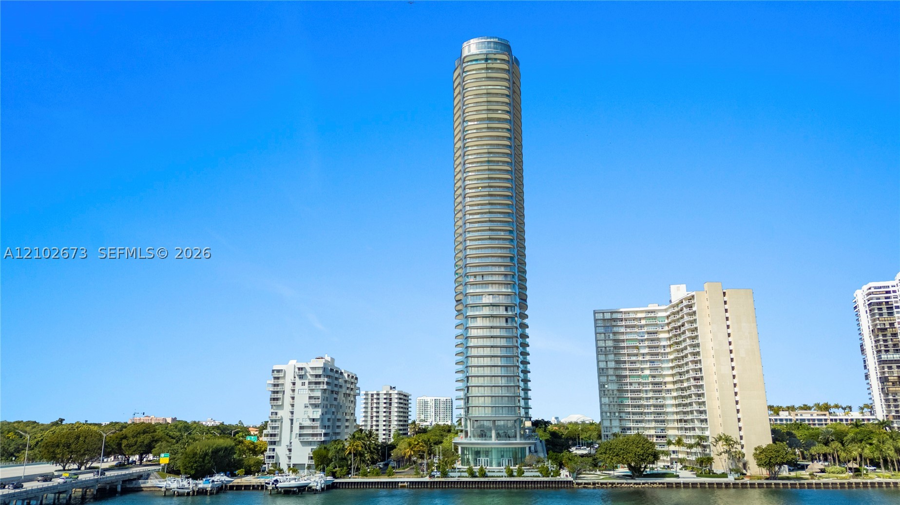 image Una Residences2