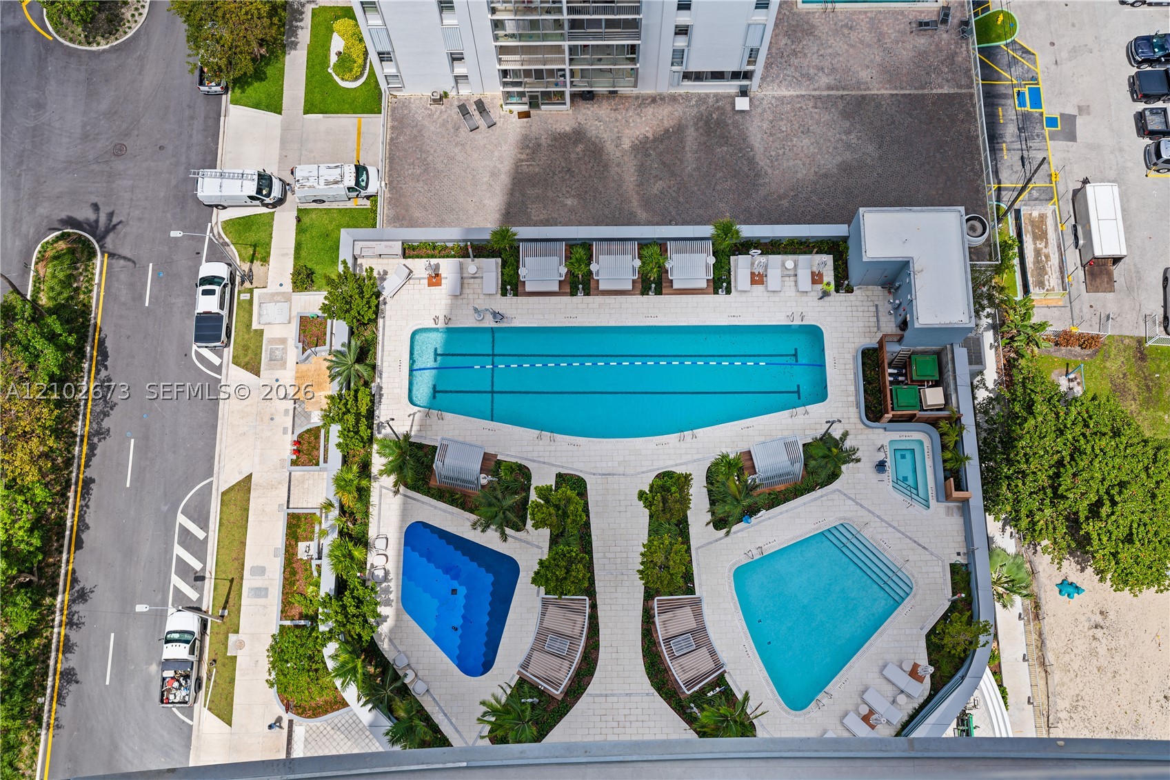 image Una Residences35
