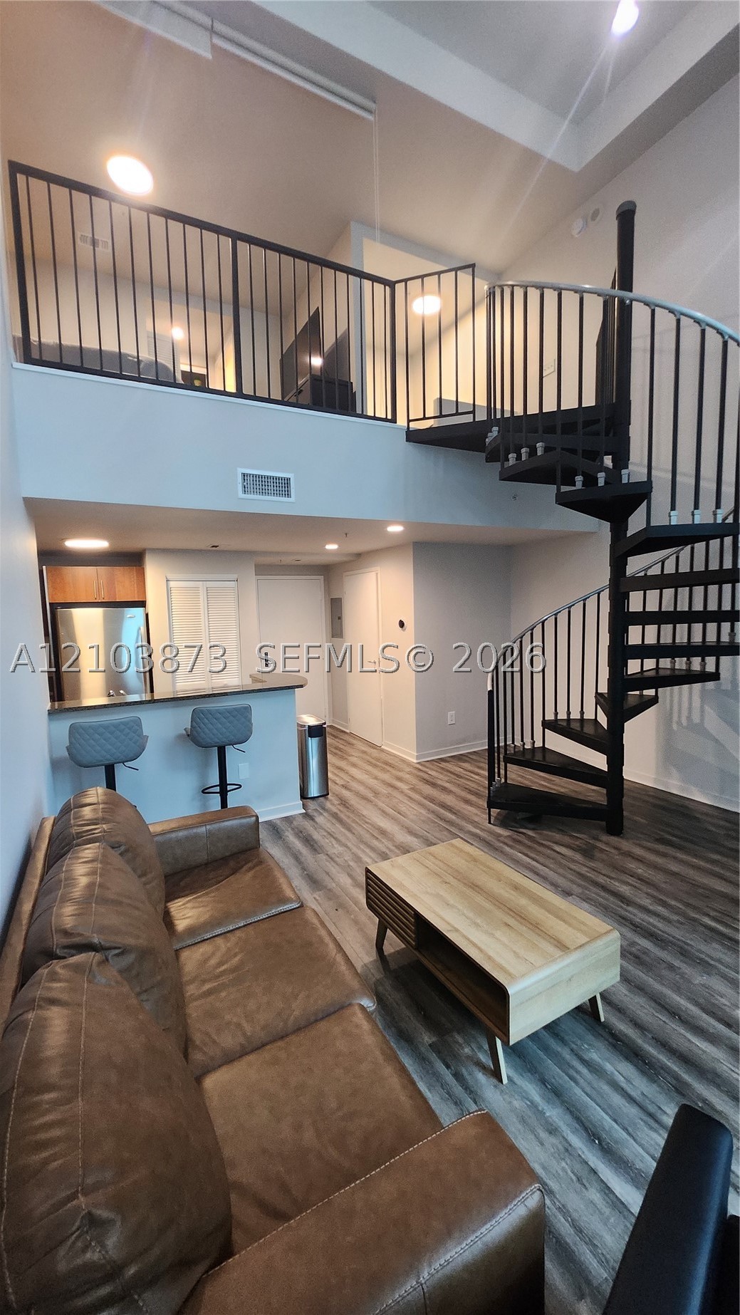300 S Biscayne Blvd #L-808 Miami, FL 33131