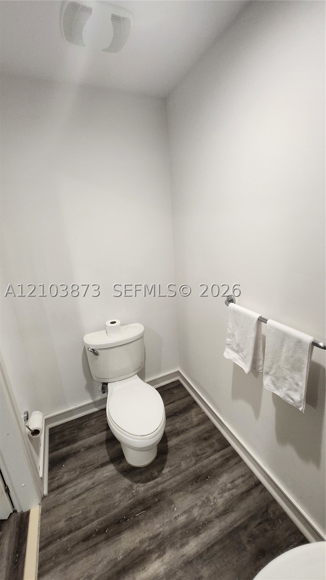 300 S Biscayne Blvd #L-808 Miami, FL 33131