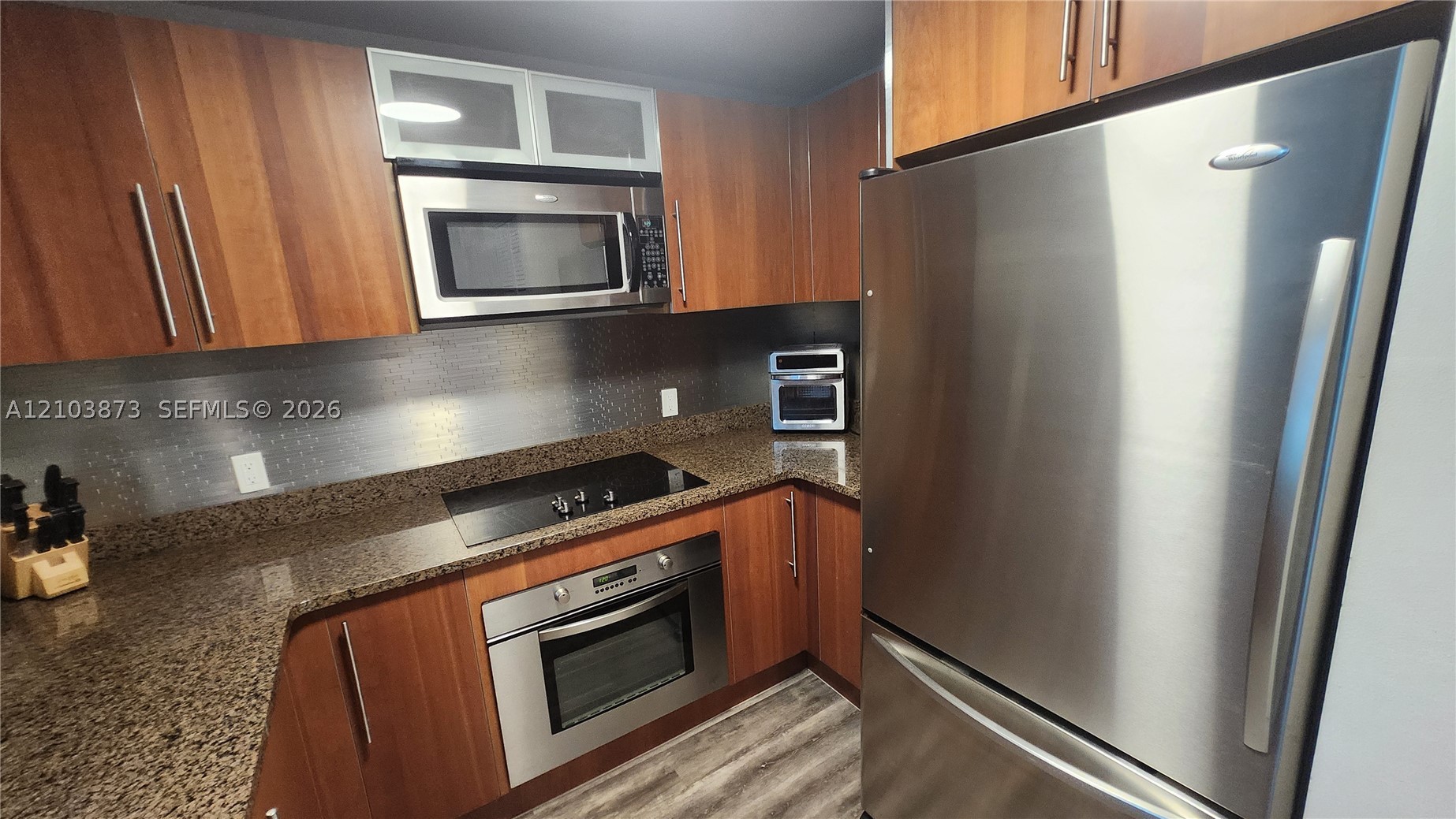 300 S Biscayne Blvd #L-808 Miami, FL 33131