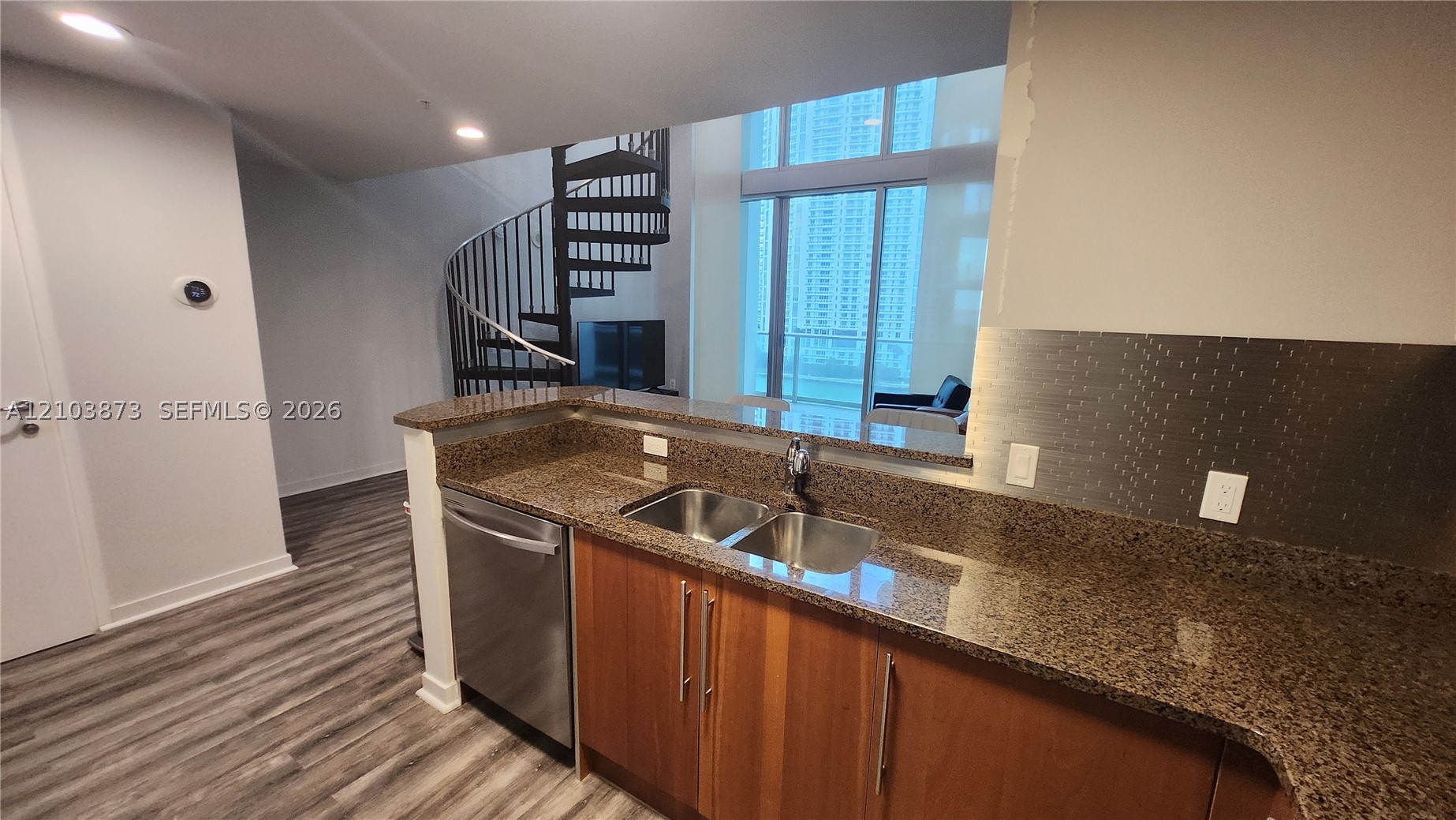 300 S Biscayne Blvd #L-808 Miami, FL 33131