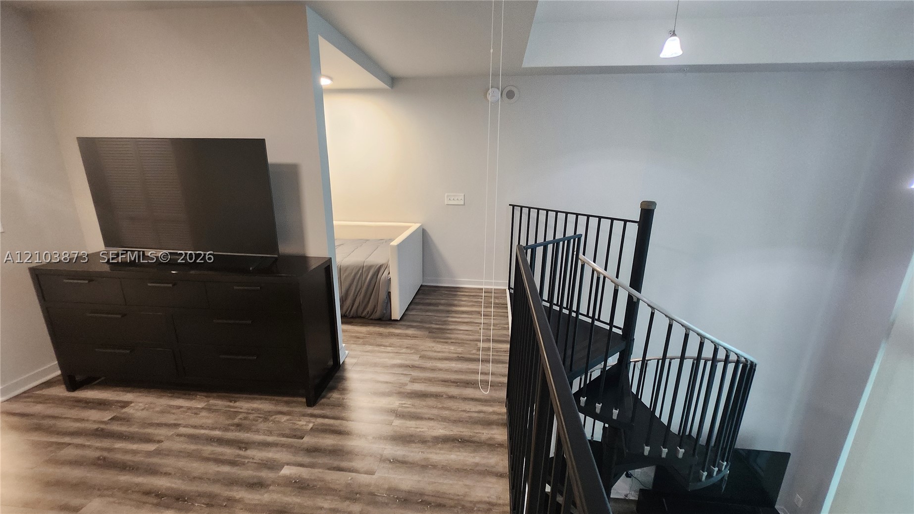 300 S Biscayne Blvd #L-808 Miami, FL 33131
