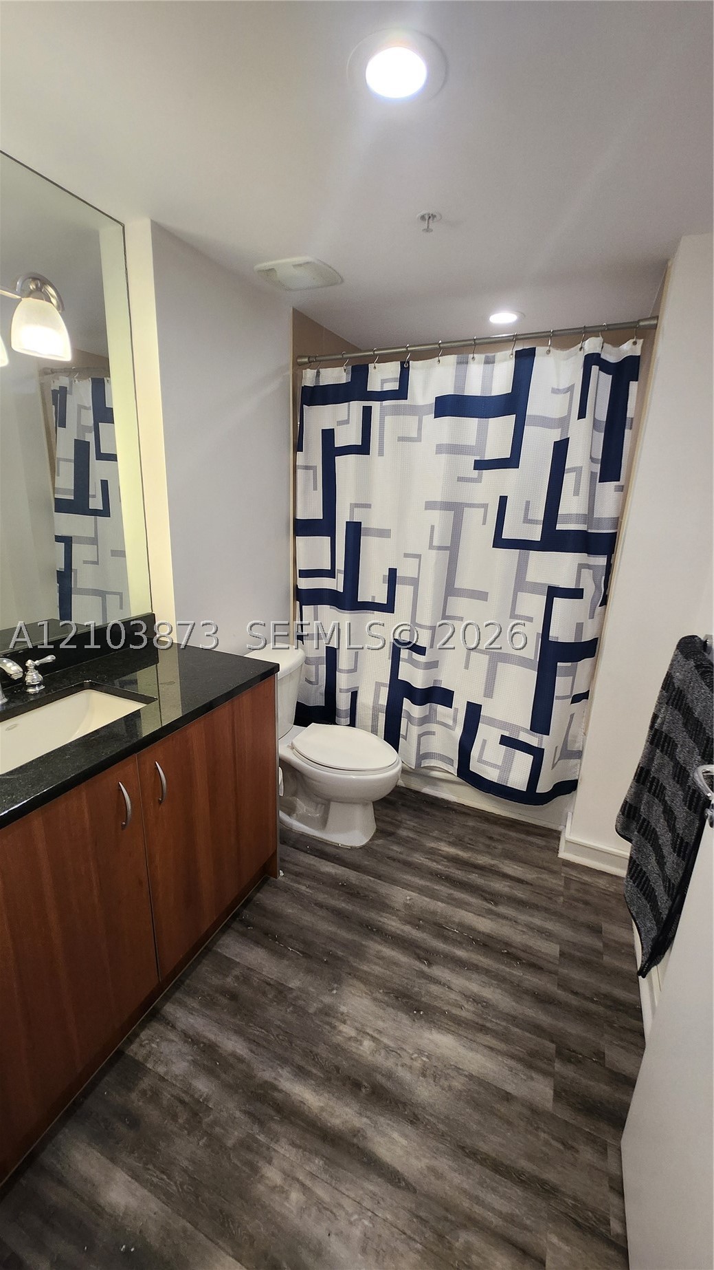 300 S Biscayne Blvd #L-808 Miami, FL 33131
