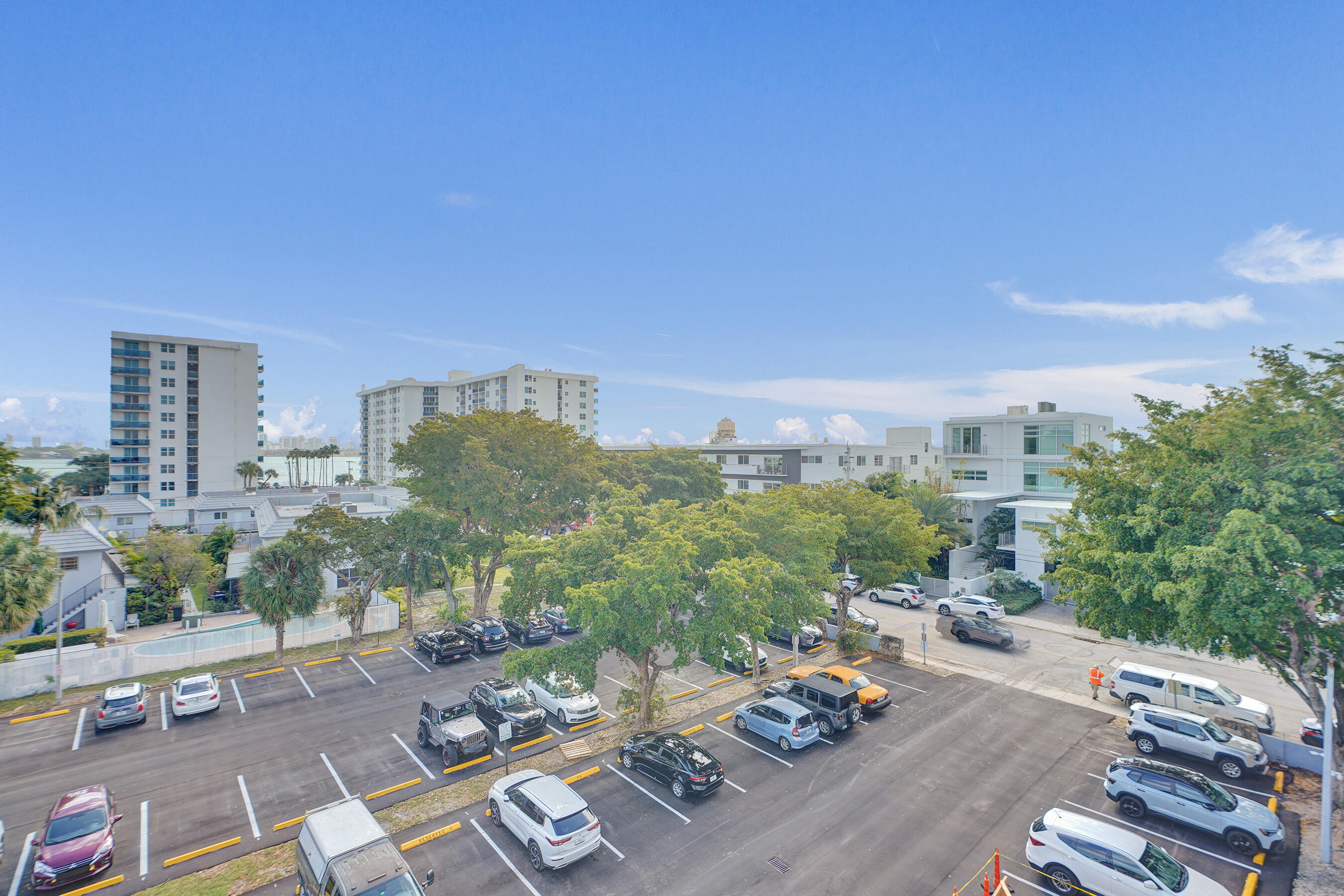 1801 S Treasure #528 North Bay Village, FL 33141