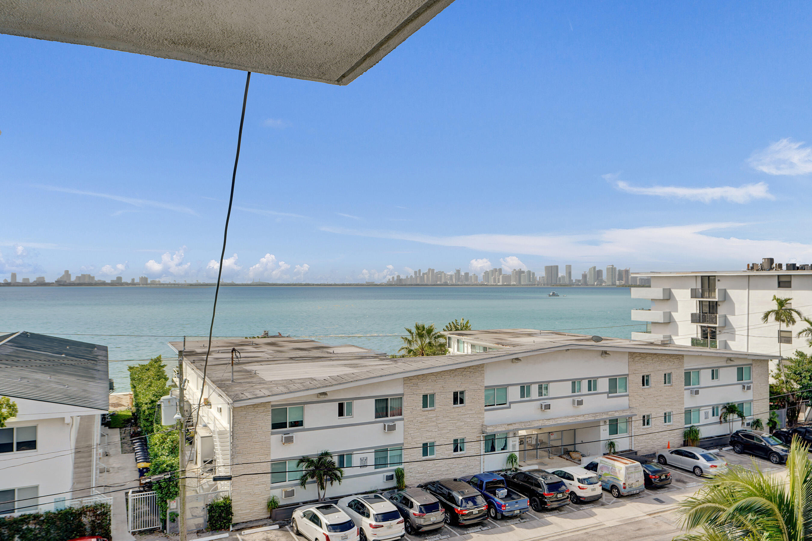 1801 S Treasure #528 North Bay Village, FL 33141