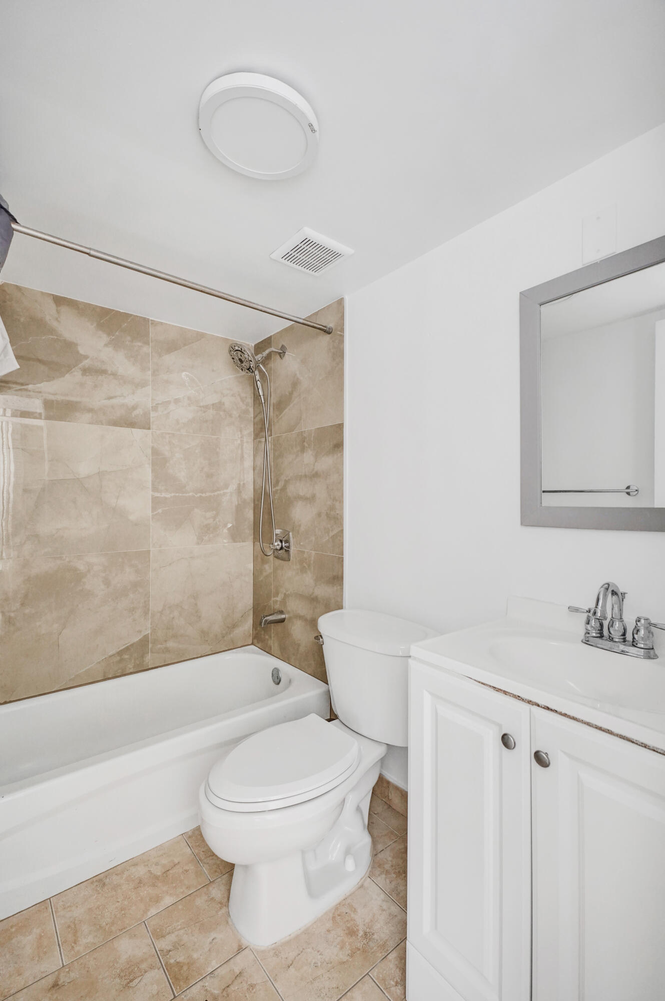 1801 S Treasure #528 North Bay Village, FL 33141