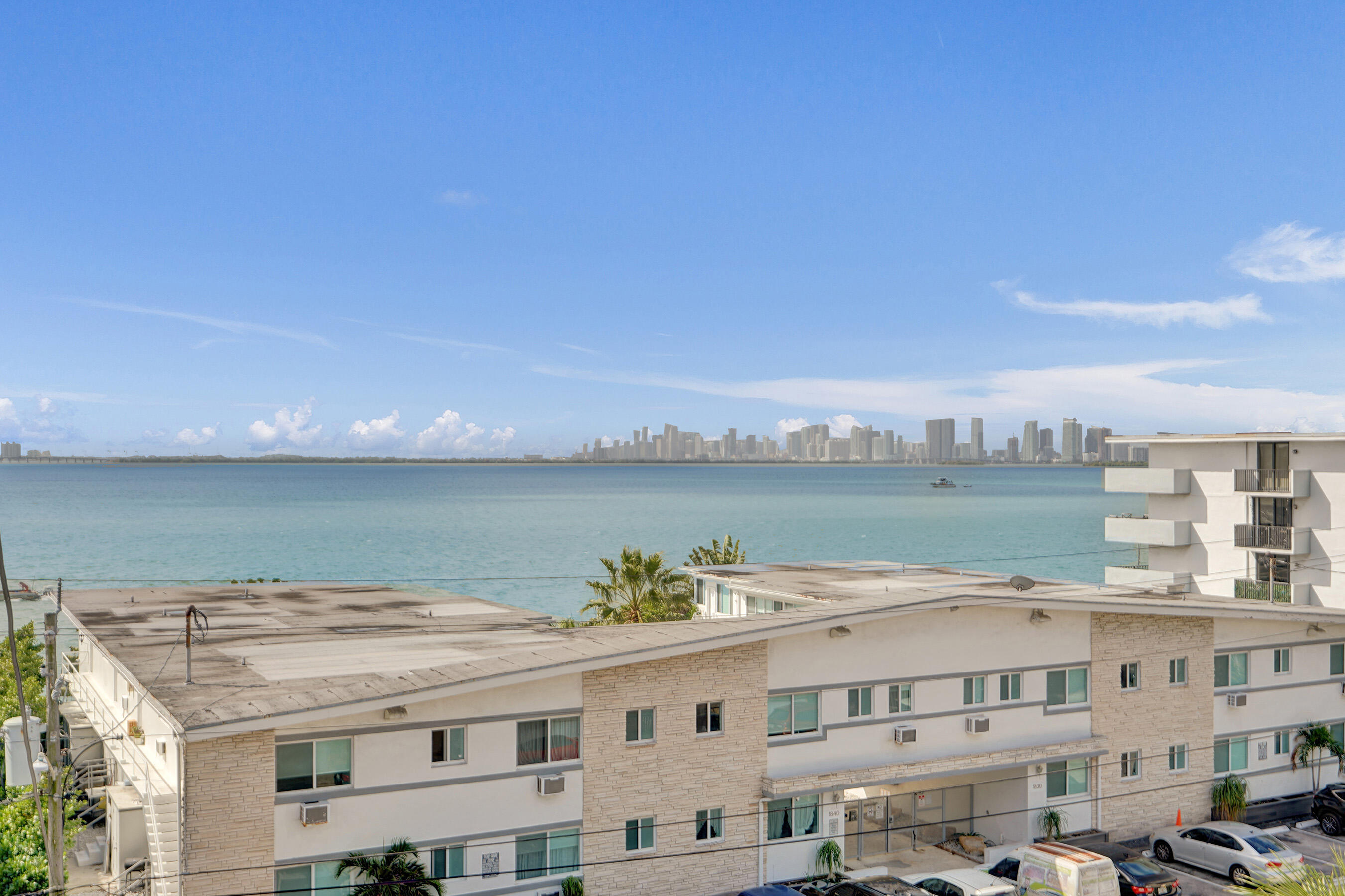 1801 S Treasure #528 North Bay Village, FL 33141