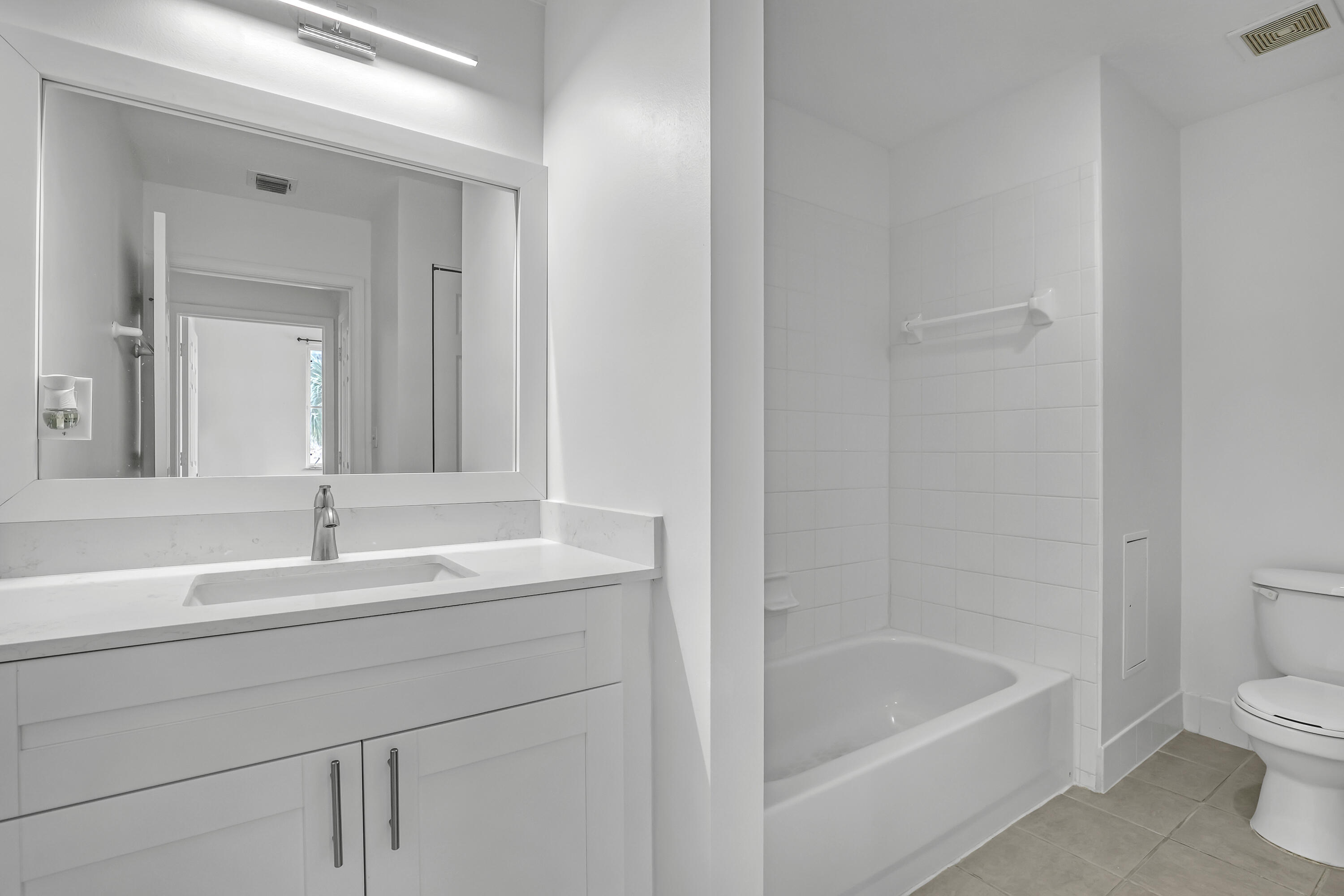 1155 Main #219 Jupiter, FL 33458