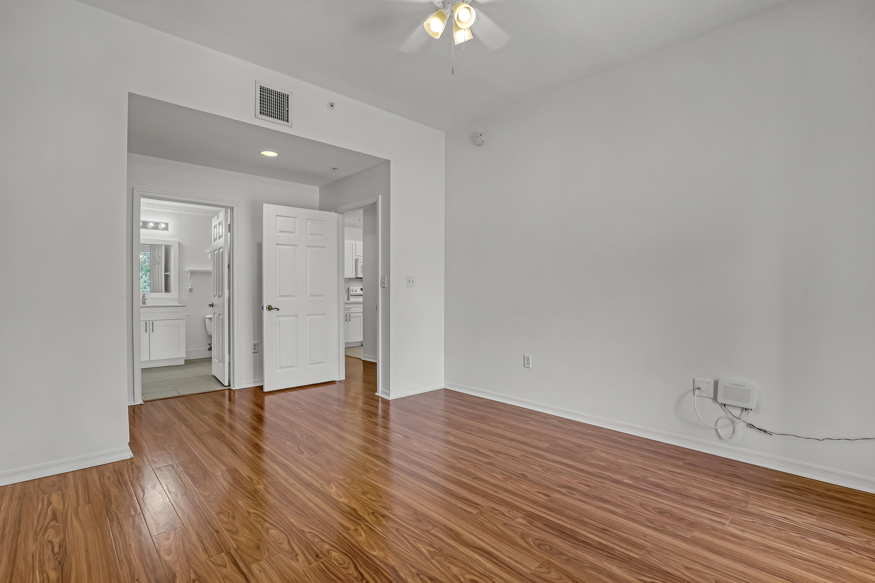 1155 Main #219 Jupiter, FL 33458