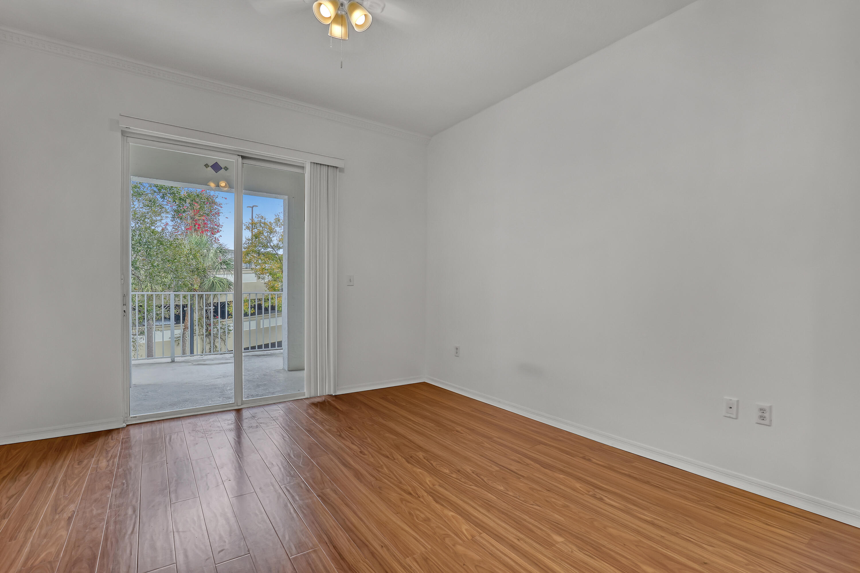 1155 Main #219 Jupiter, FL 33458