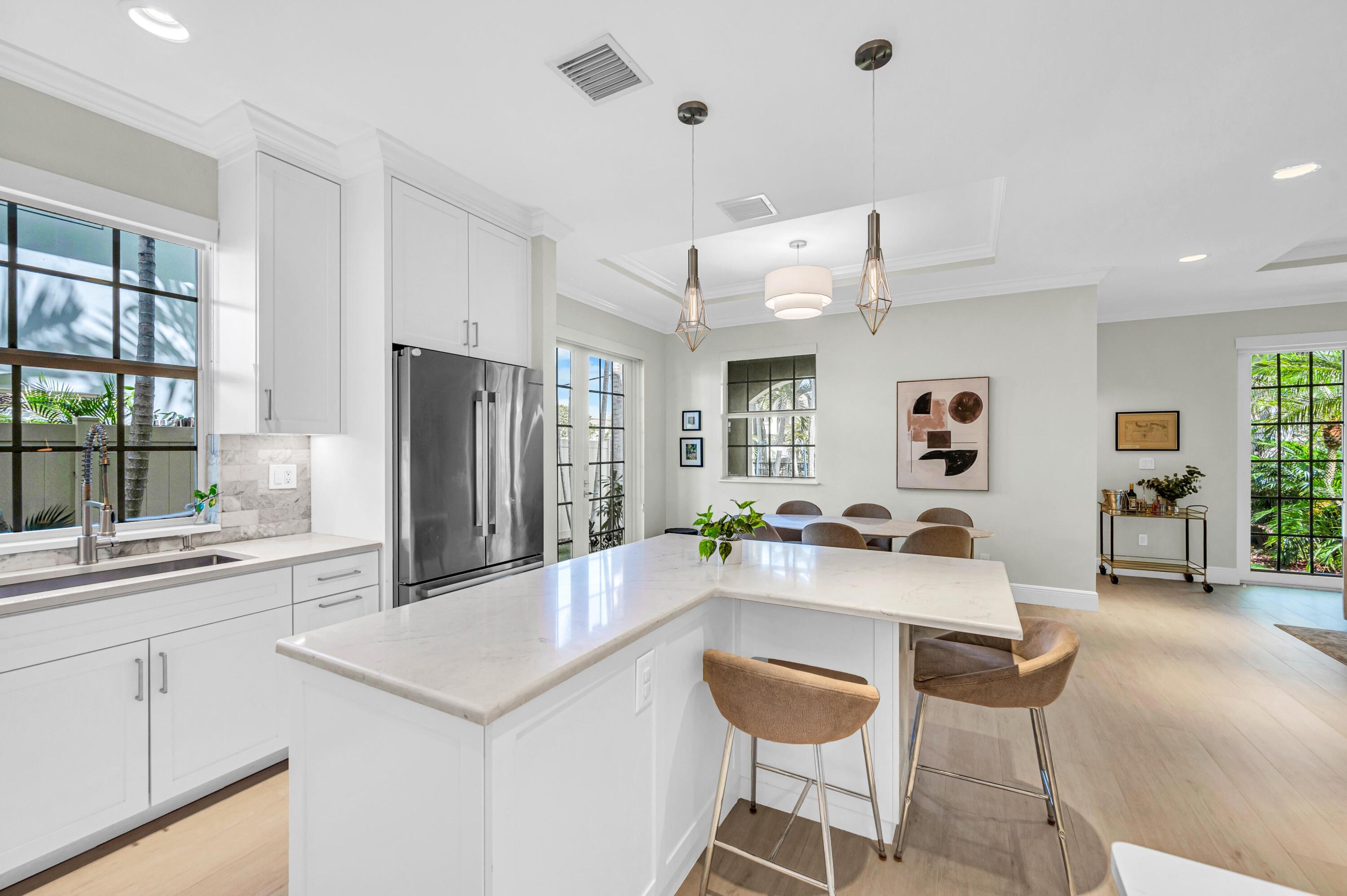 449 NE 16th Fort Lauderdale, FL 33301