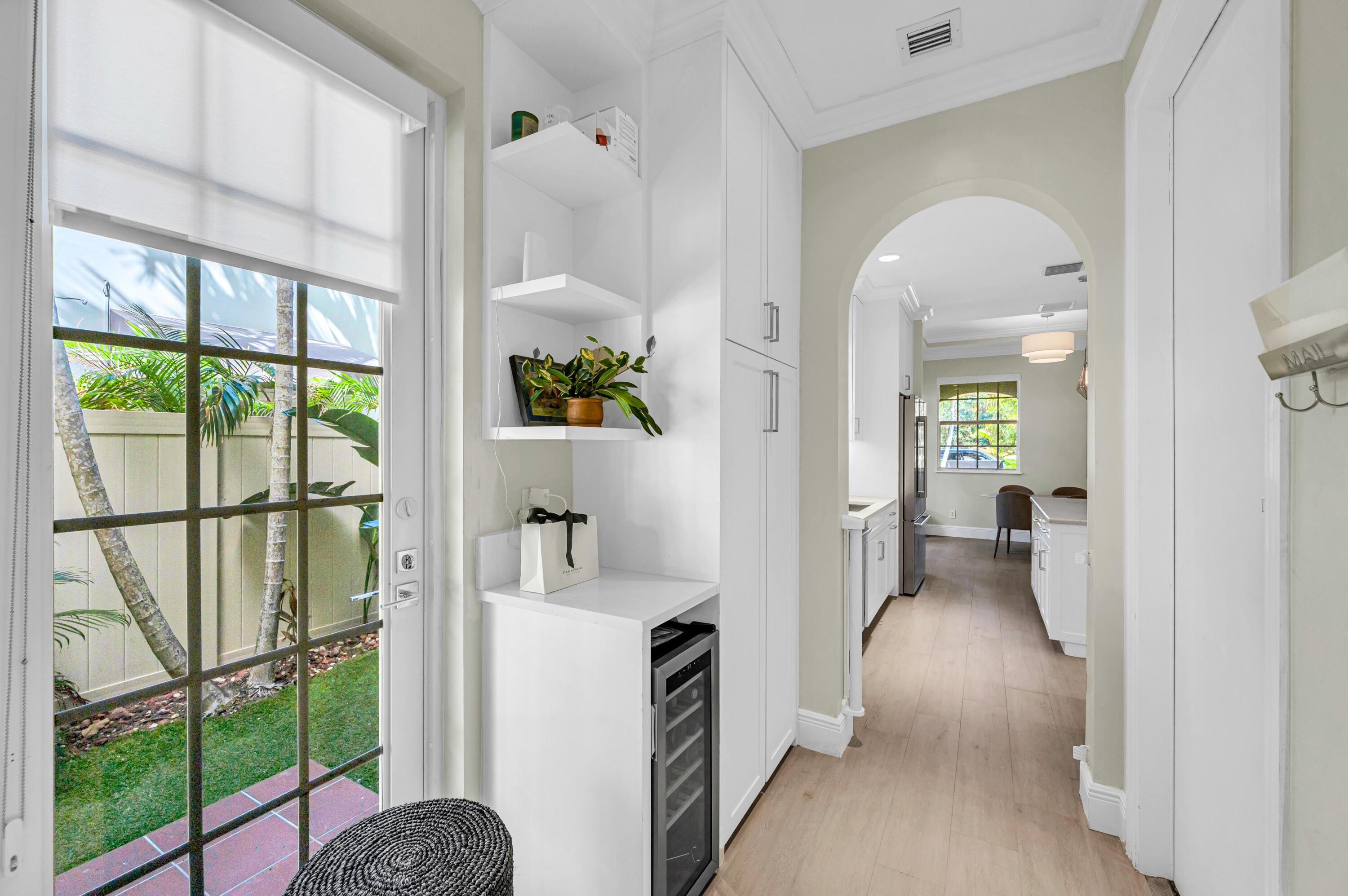 449 NE 16th Fort Lauderdale, FL 33301