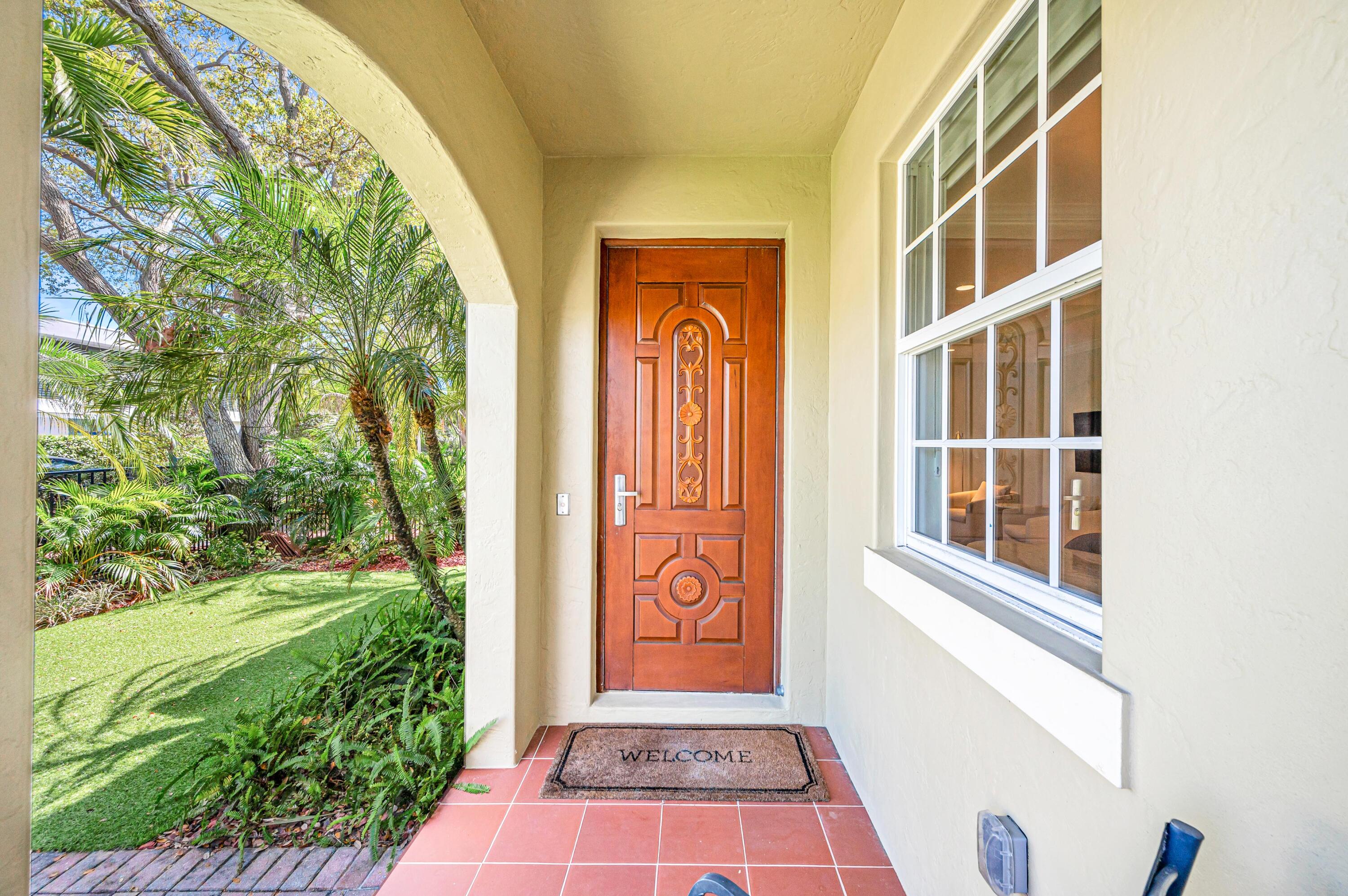 449 NE 16th Fort Lauderdale, FL 33301