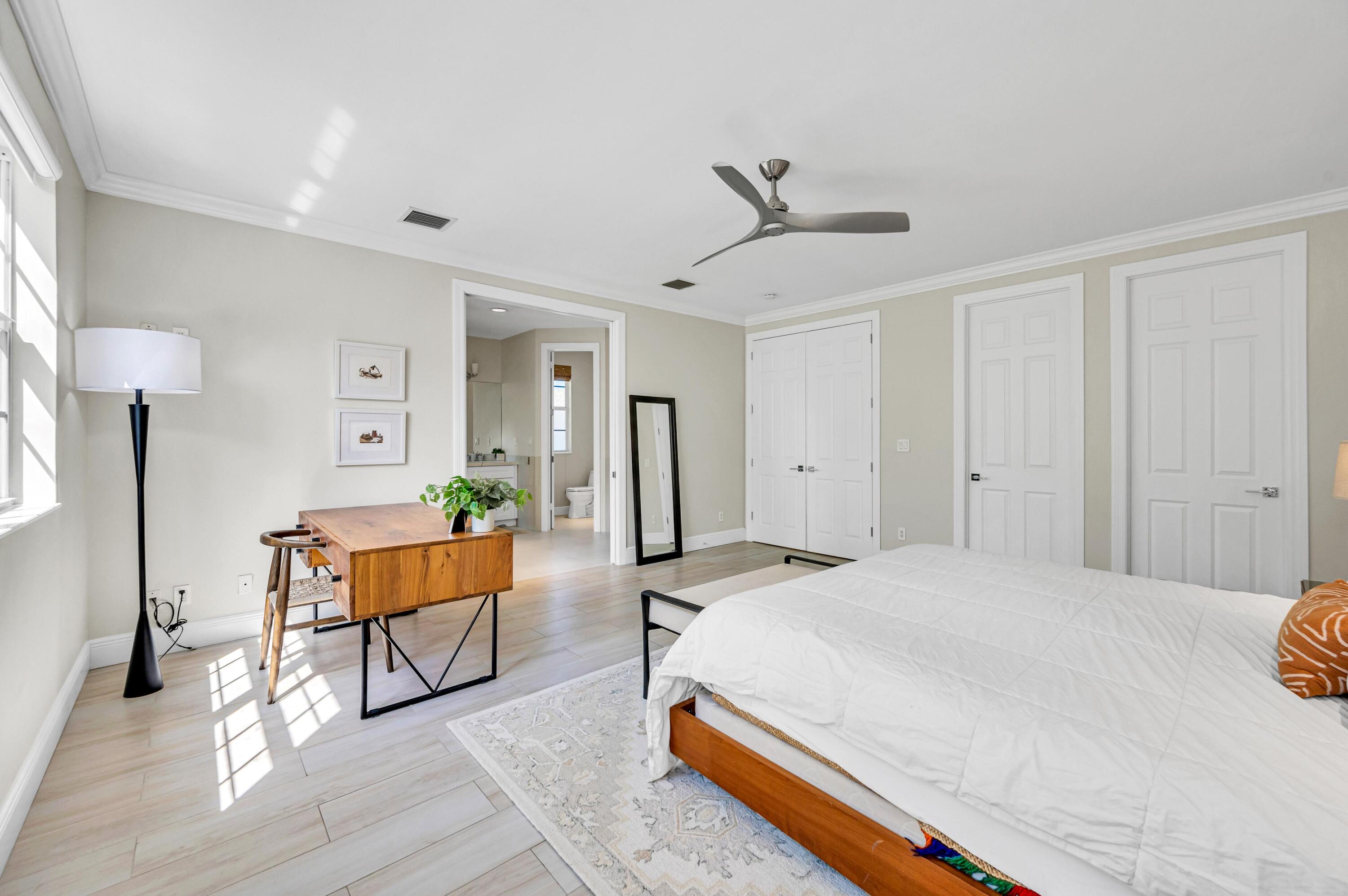 449 NE 16th Fort Lauderdale, FL 33301