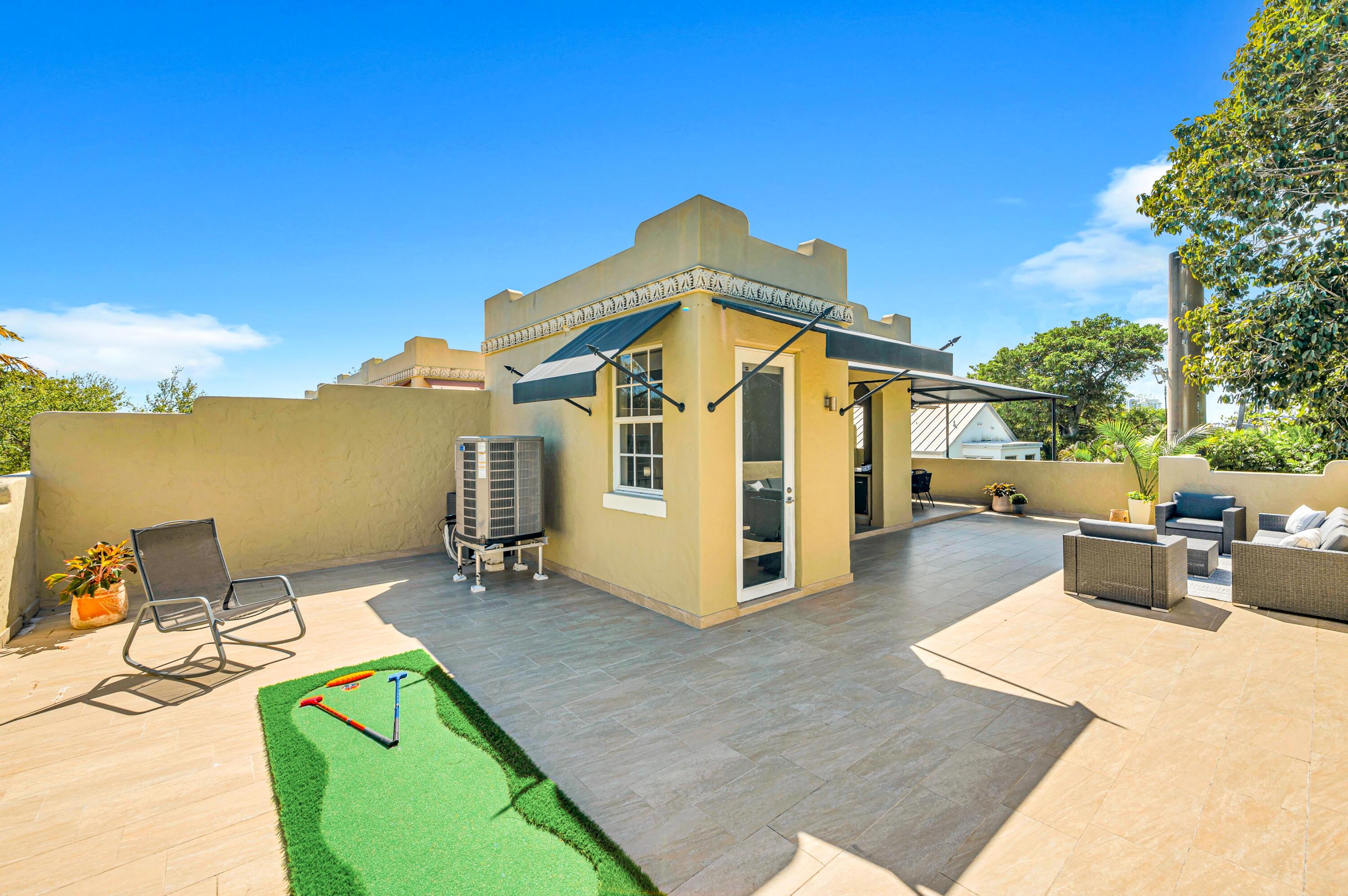 449 NE 16th Fort Lauderdale, FL 33301