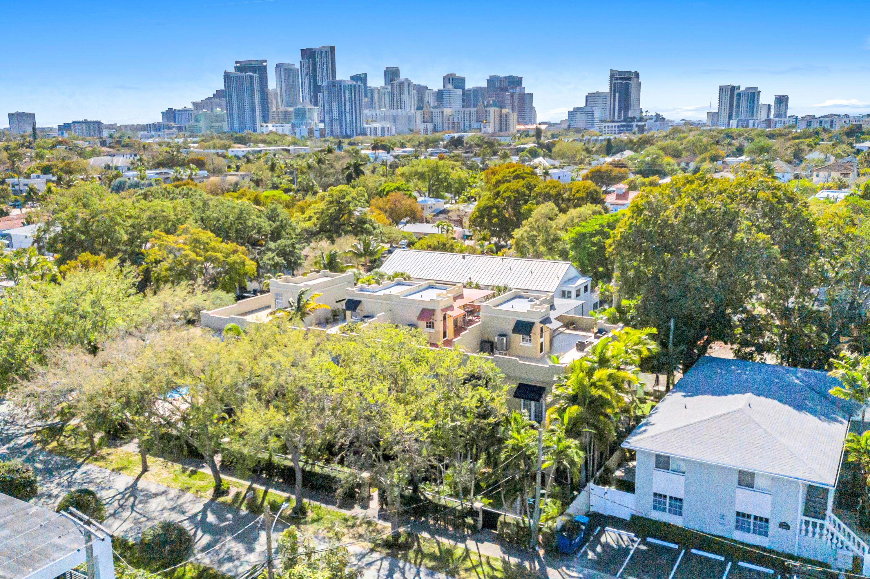 449 NE 16th Fort Lauderdale, FL 33301