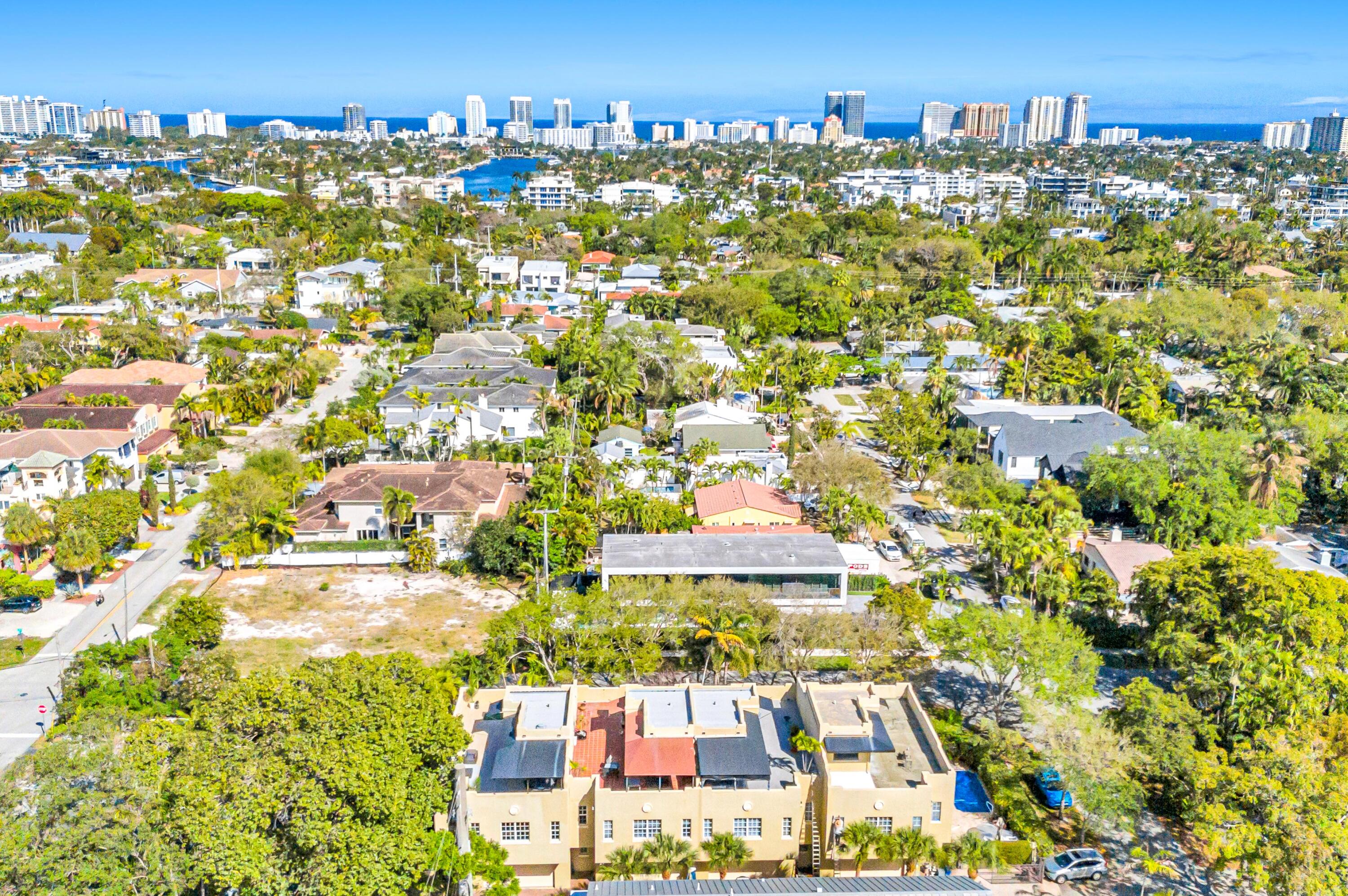 449 NE 16th Fort Lauderdale, FL 33301