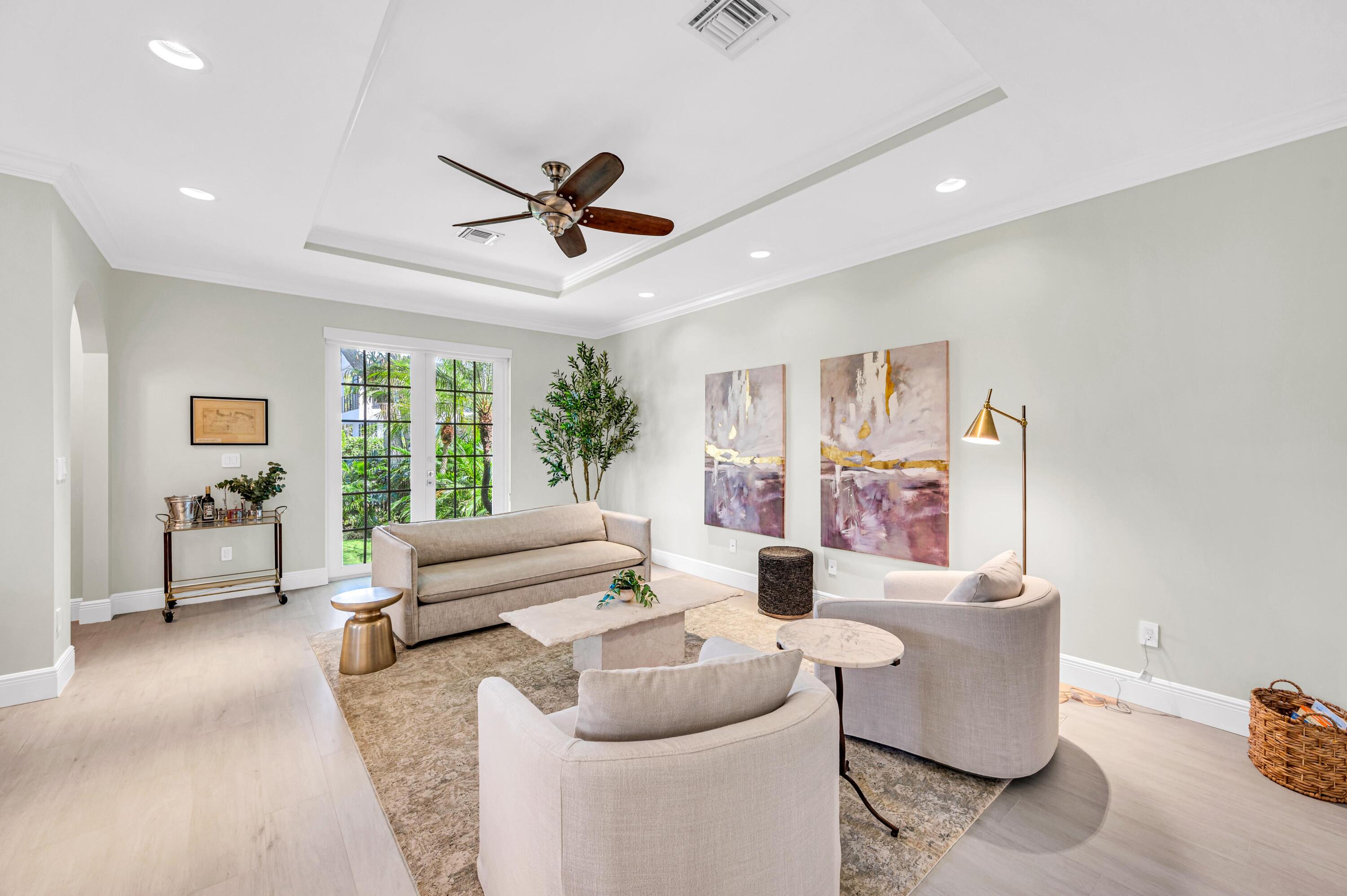 449 NE 16th Fort Lauderdale, FL 33301