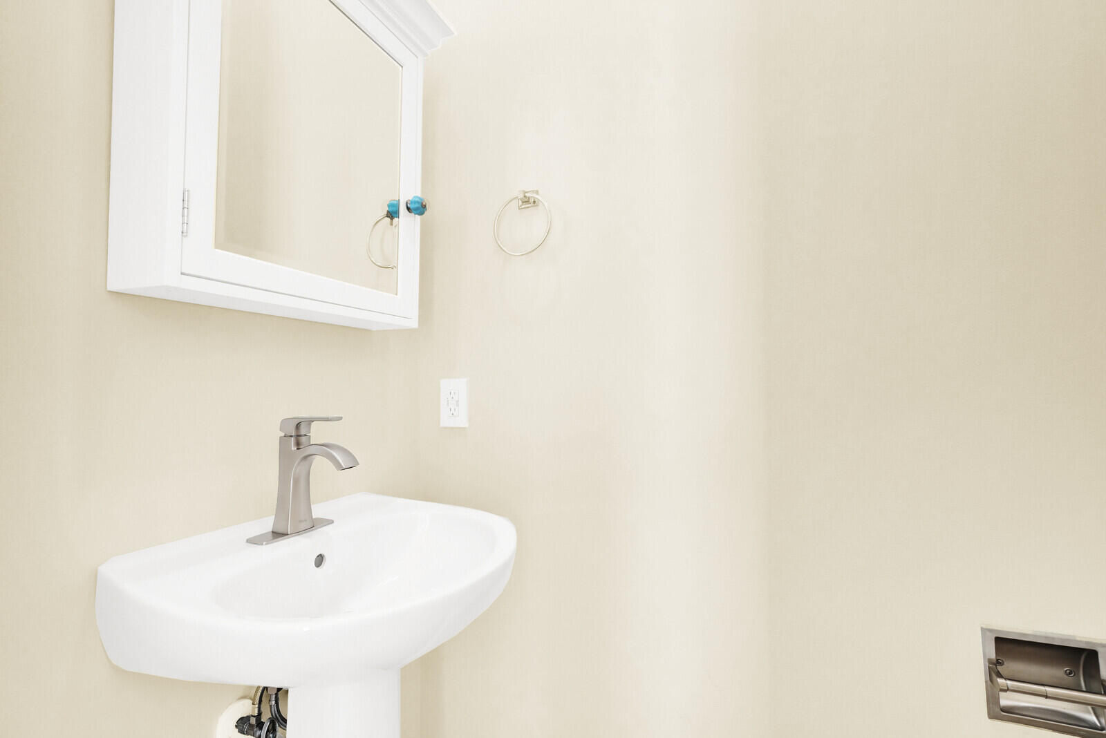 113 Honeysuckle Jupiter, FL 33458