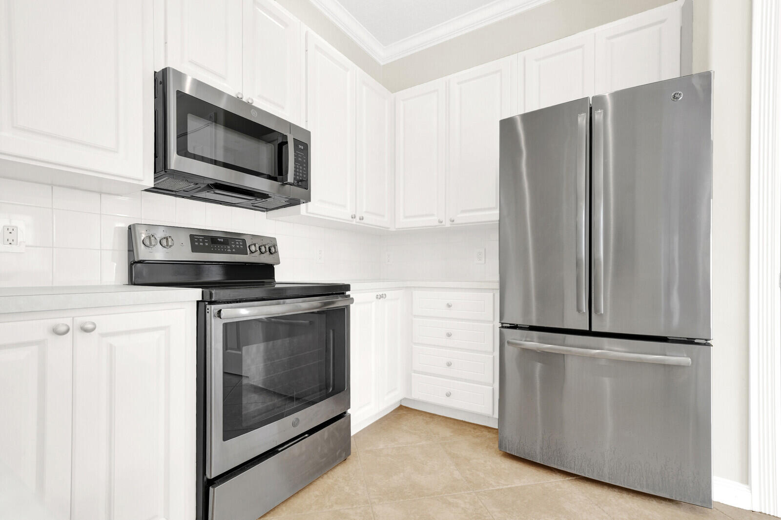 113 Honeysuckle Jupiter, FL 33458