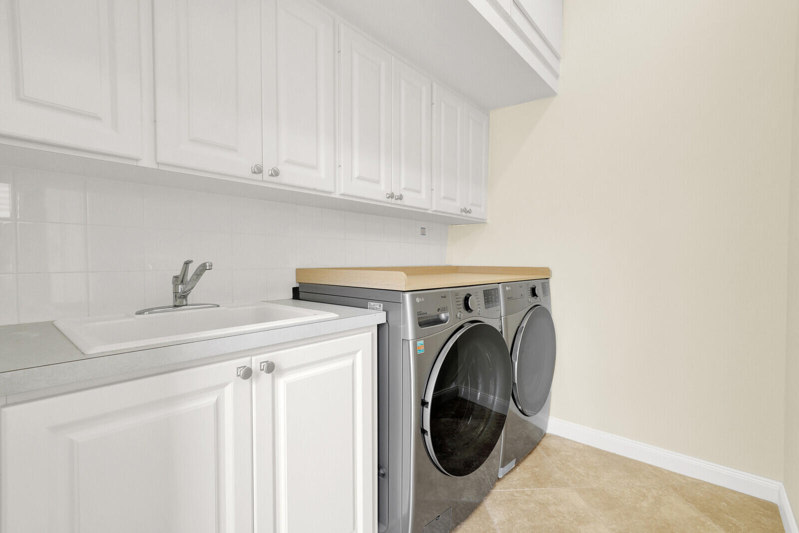 113 Honeysuckle Jupiter, FL 33458