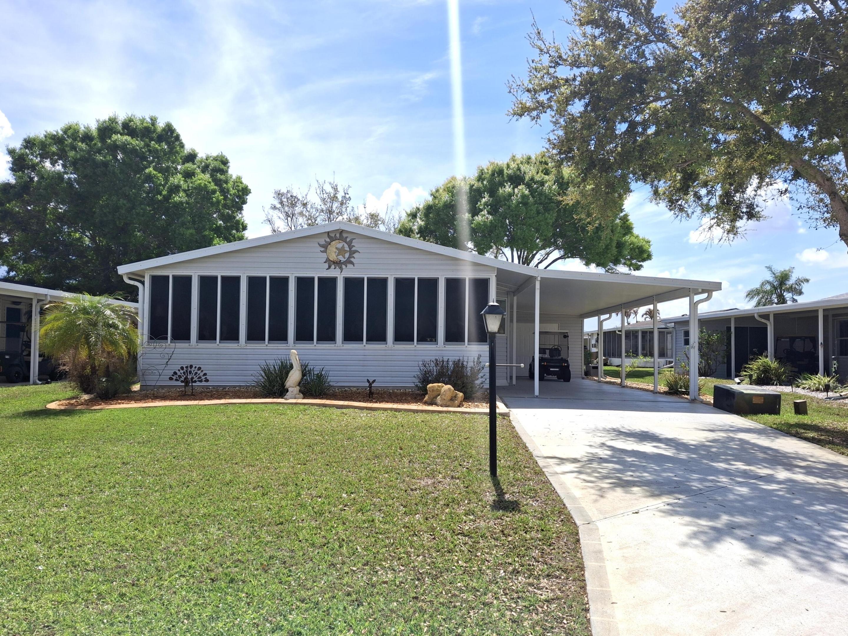 3713 Pendula Port St Lucie, FL 34952