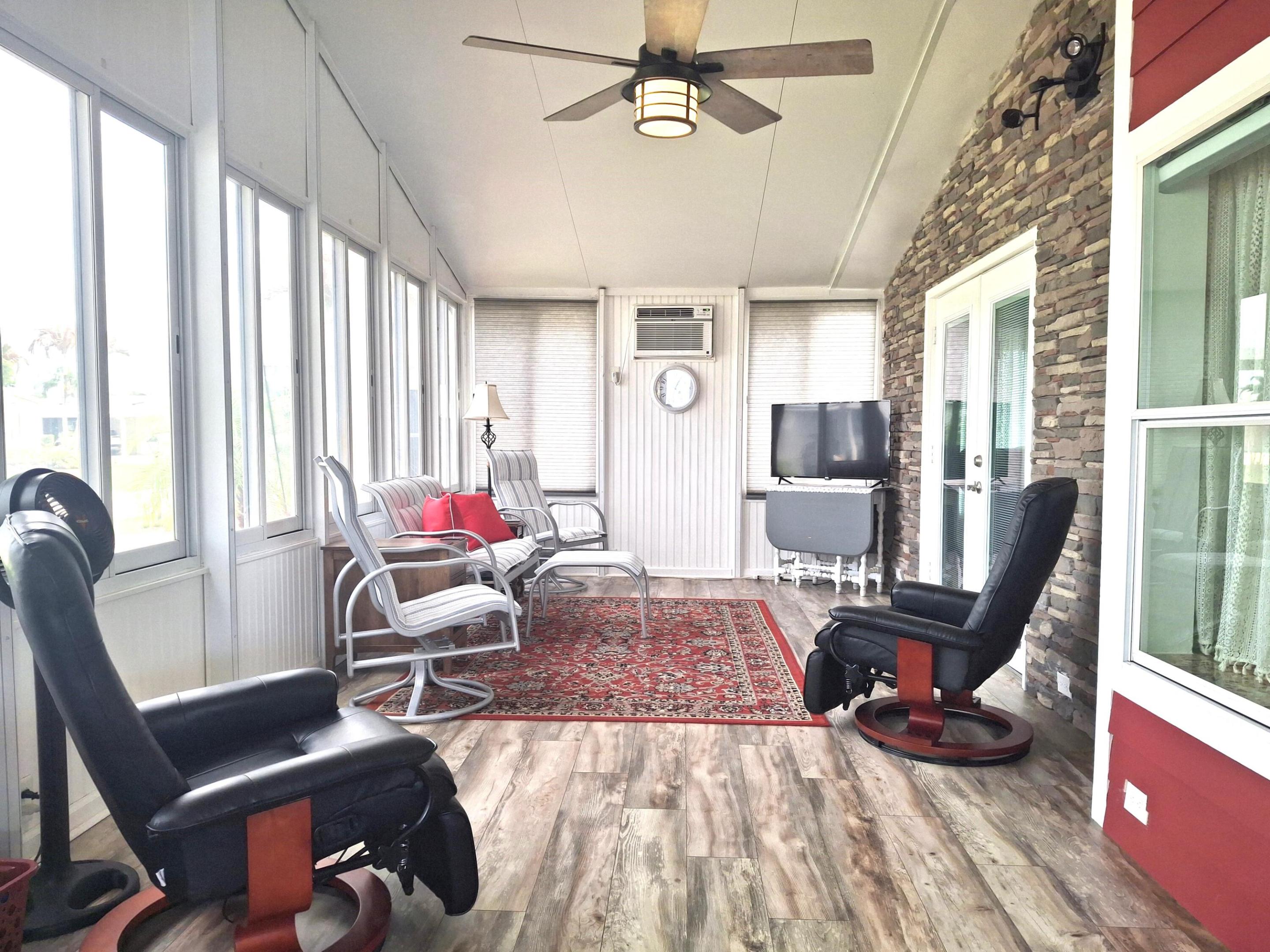 3713 Pendula Port St Lucie, FL 34952