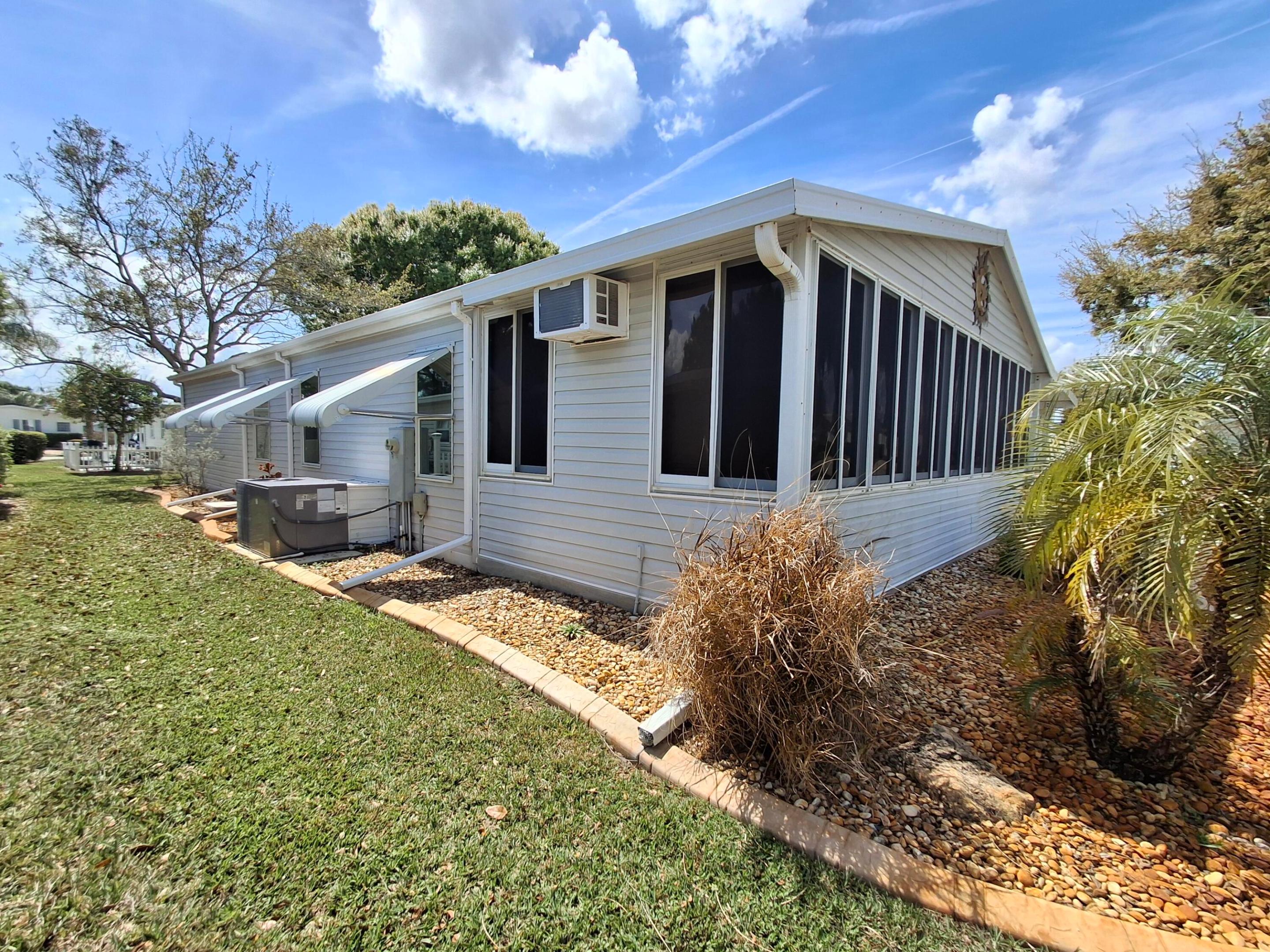 3713 Pendula Port St Lucie, FL 34952