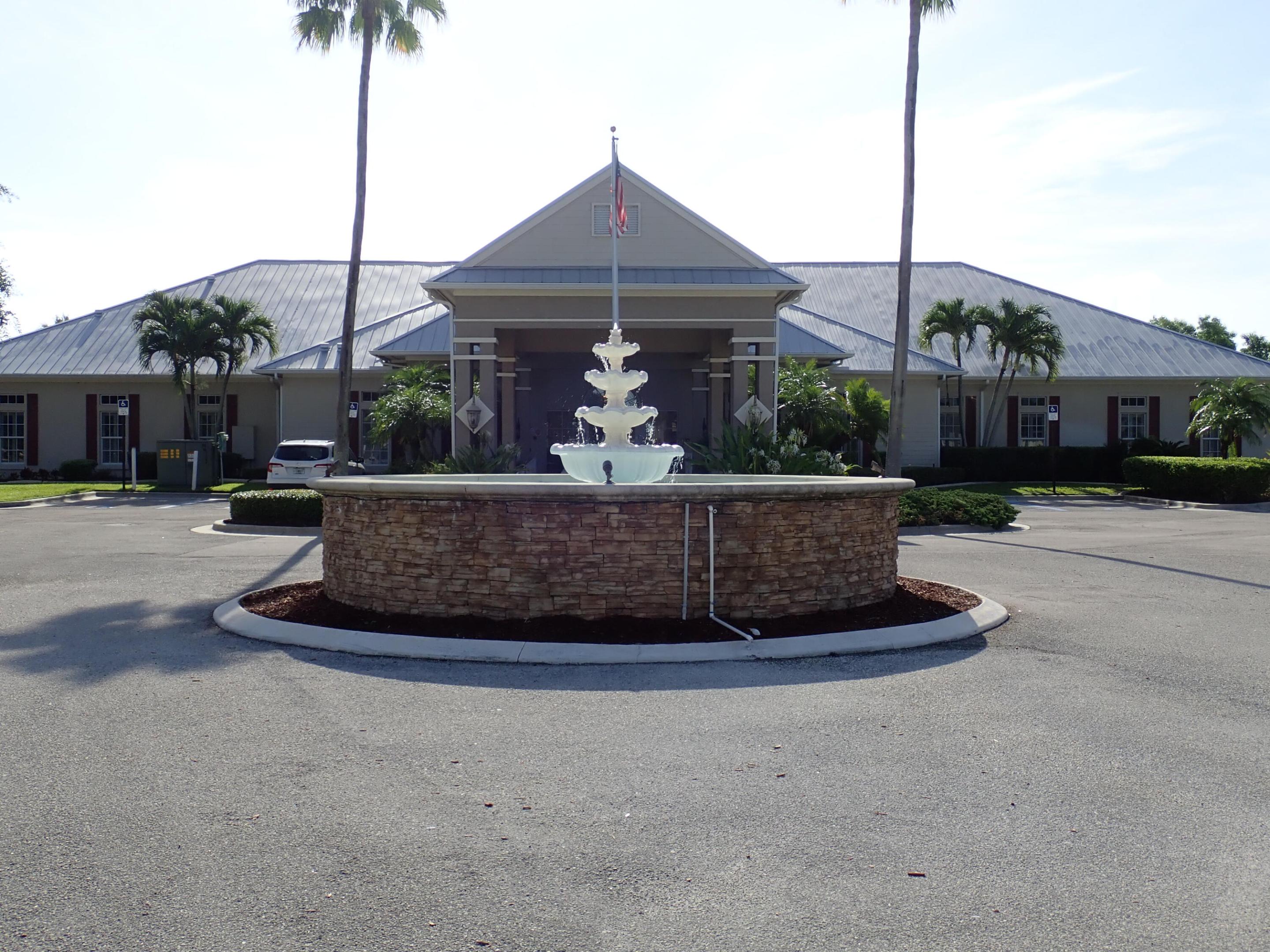 3713 Pendula Port St Lucie, FL 34952