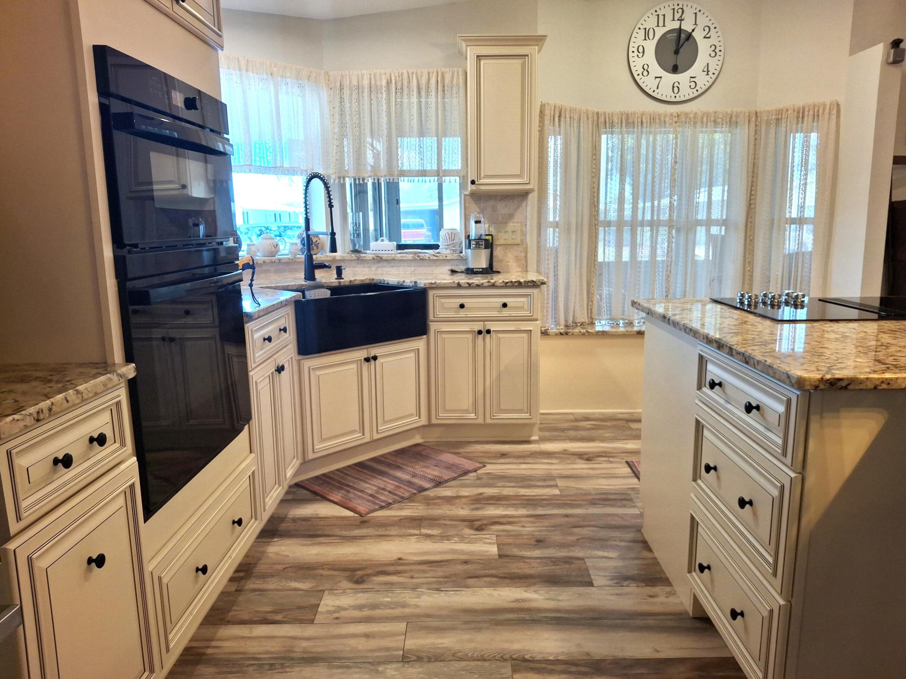 3713 Pendula Port St Lucie, FL 34952