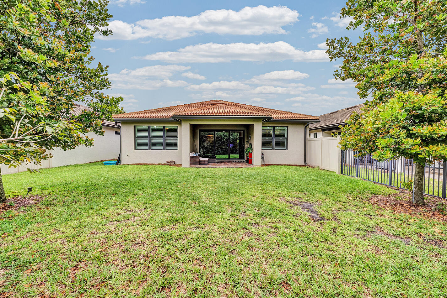 8314 Vaulting Lake Worth, FL 33467