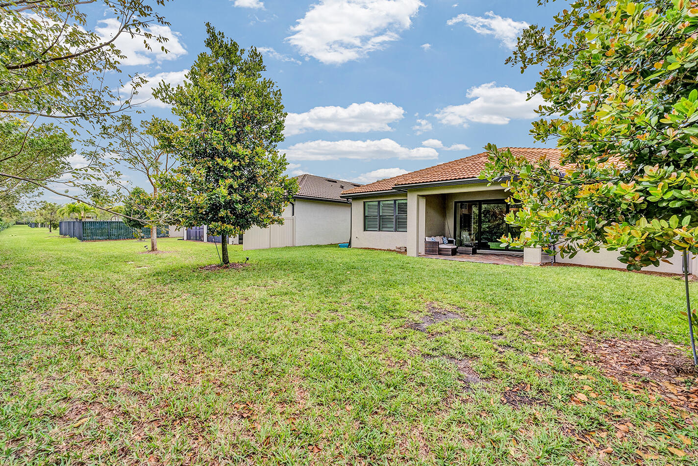 8314 Vaulting Lake Worth, FL 33467