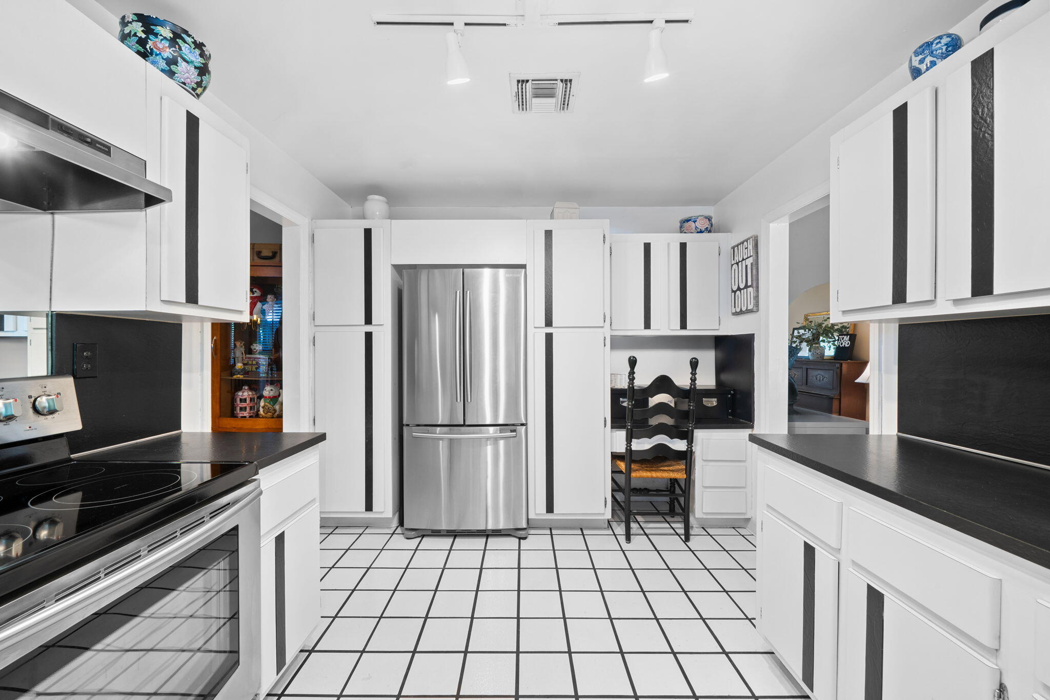 8730 Lake Dasha Plantation, FL 33324