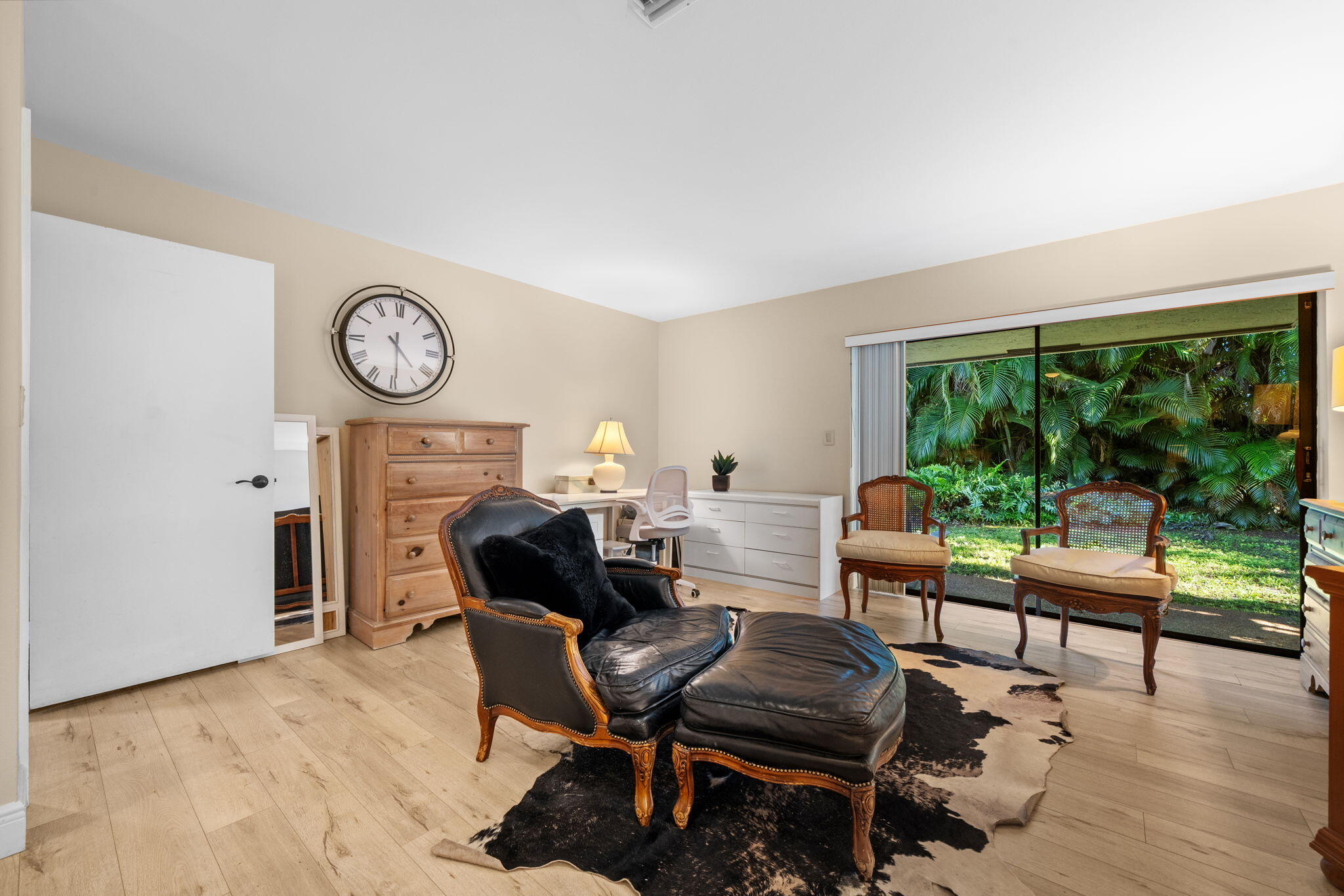 8730 Lake Dasha Plantation, FL 33324