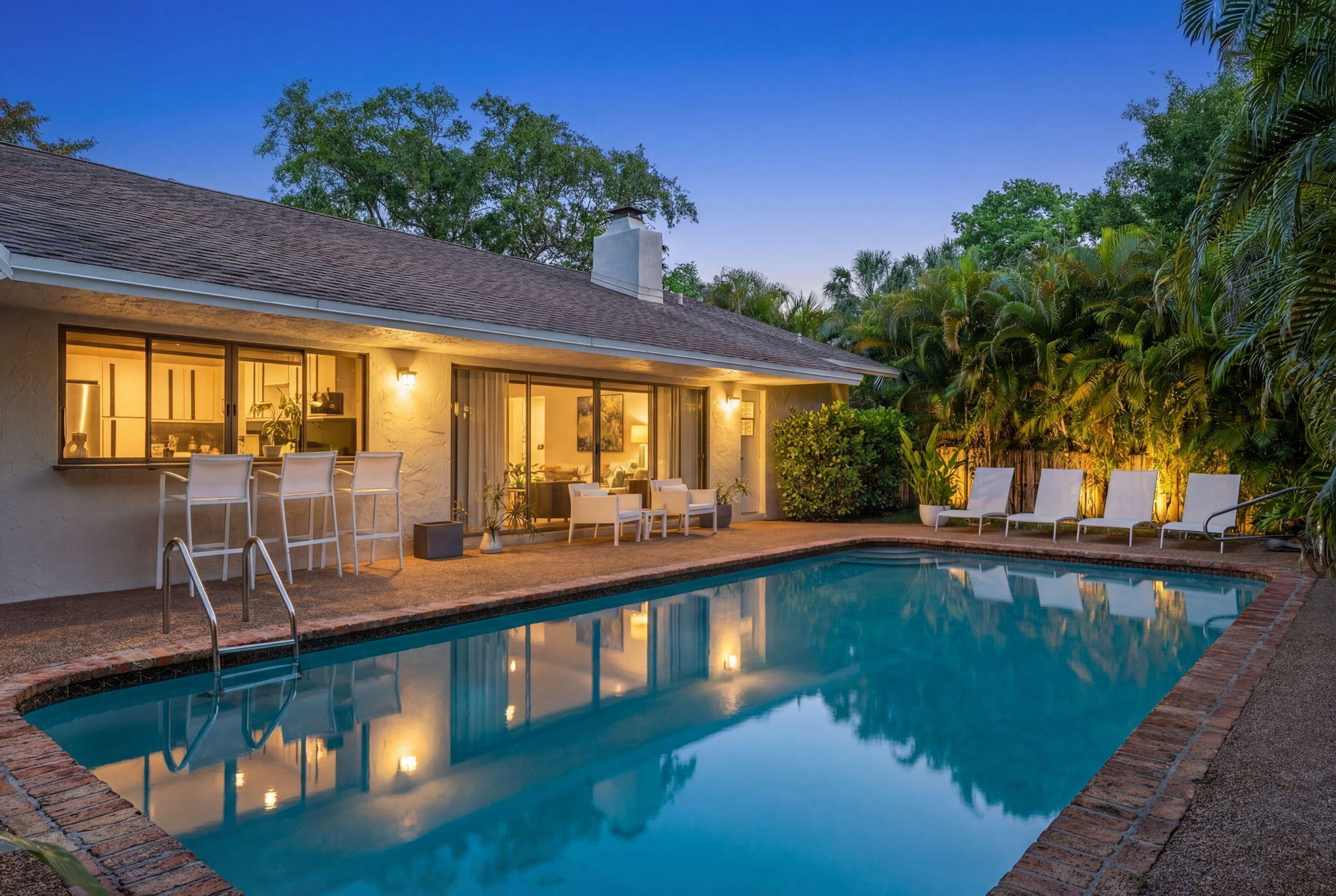 8730 Lake Dasha Plantation, FL 33324