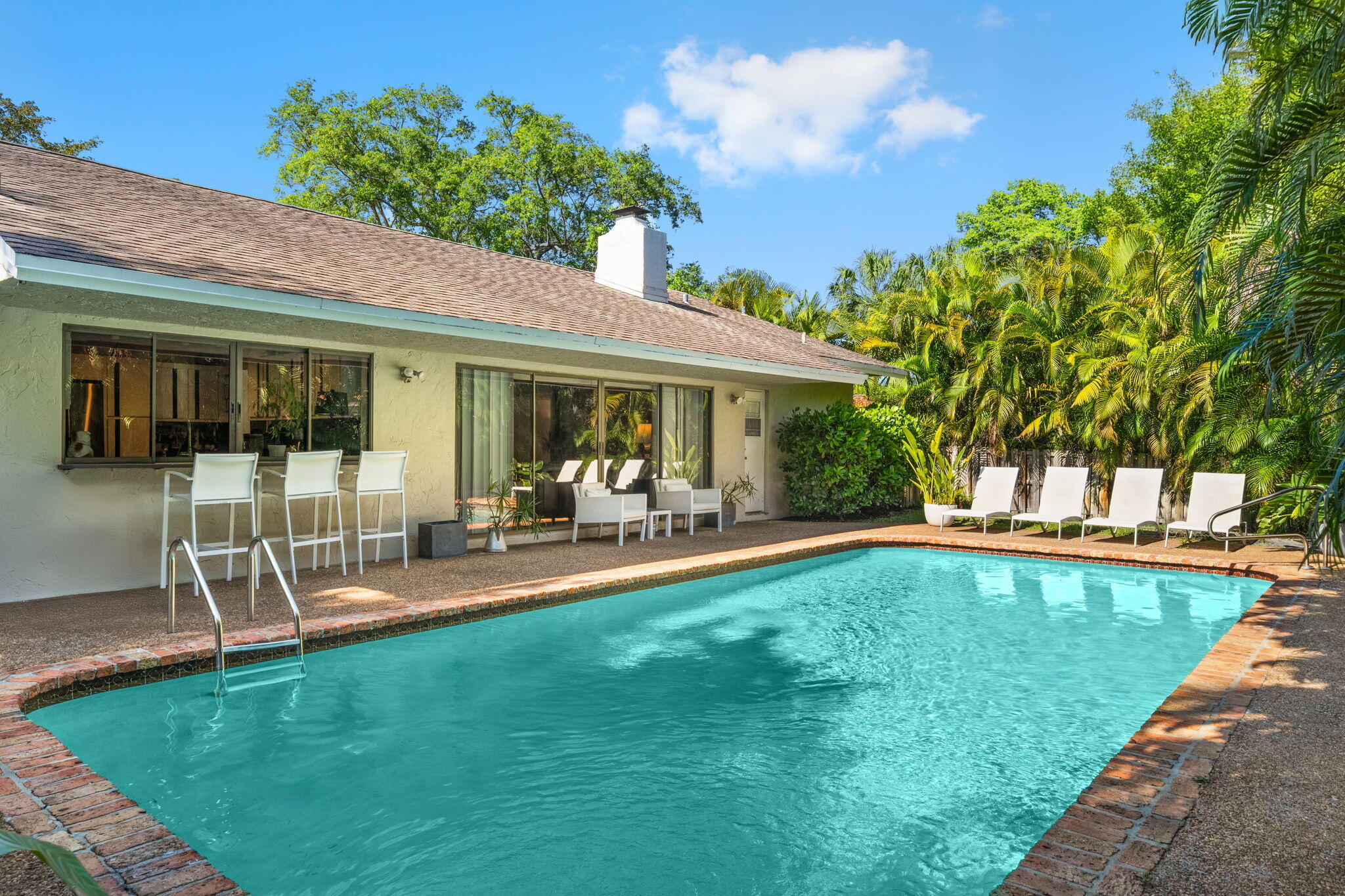 8730 Lake Dasha Plantation, FL 33324