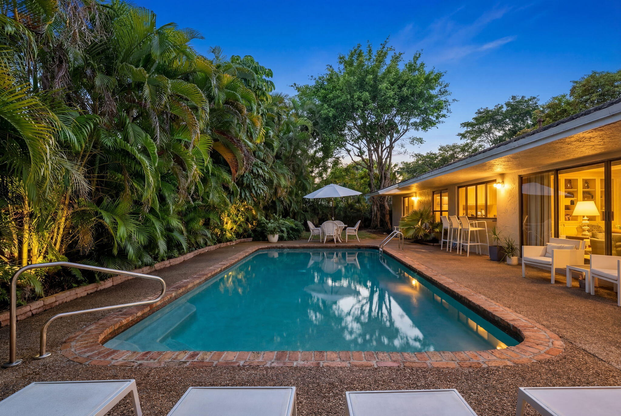 8730 Lake Dasha Plantation, FL 33324