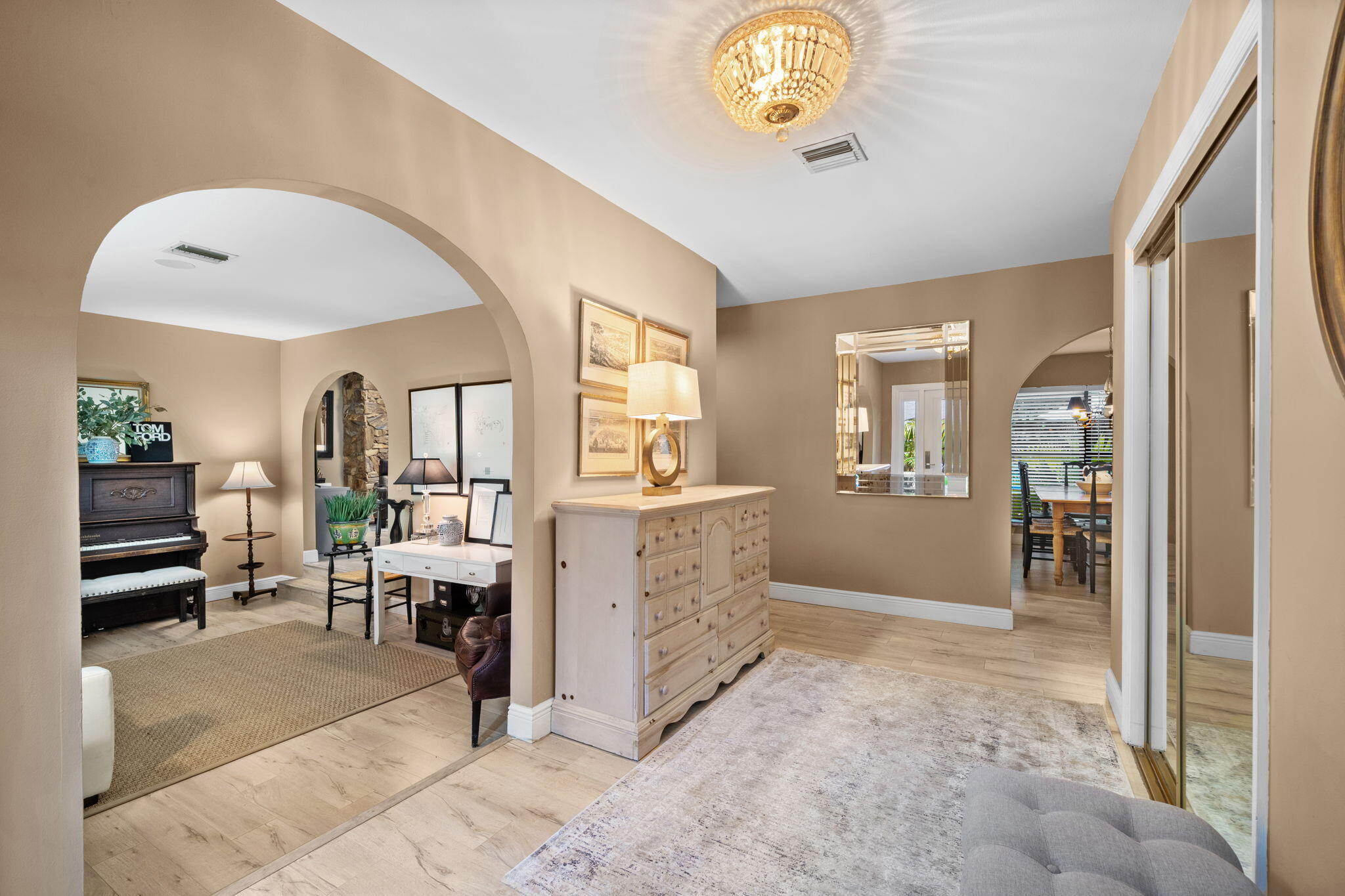 8730 Lake Dasha Plantation, FL 33324