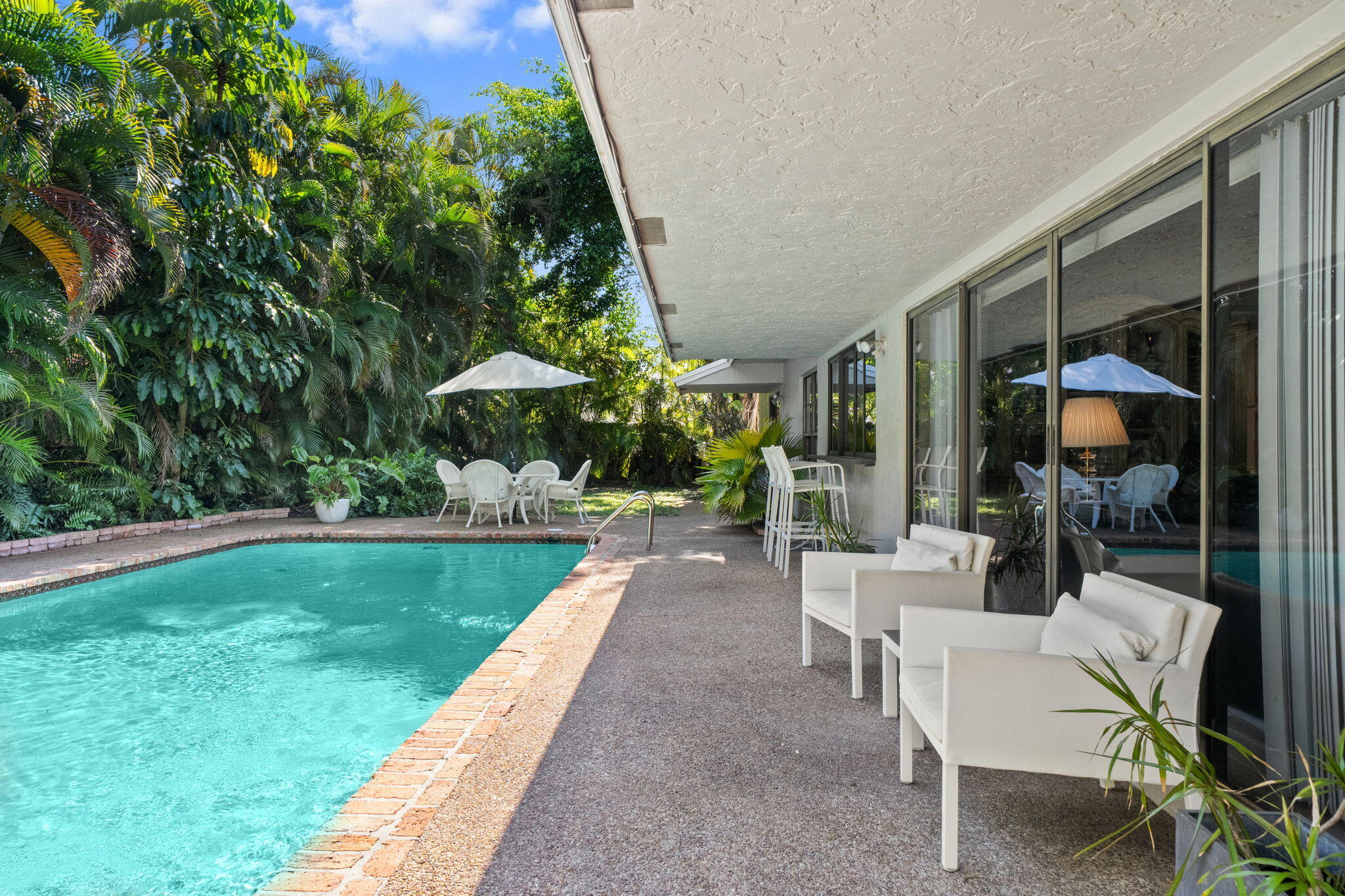 8730 Lake Dasha Plantation, FL 33324