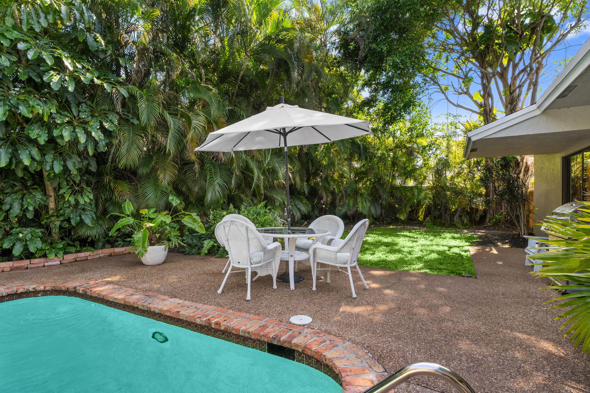 8730 Lake Dasha Plantation, FL 33324