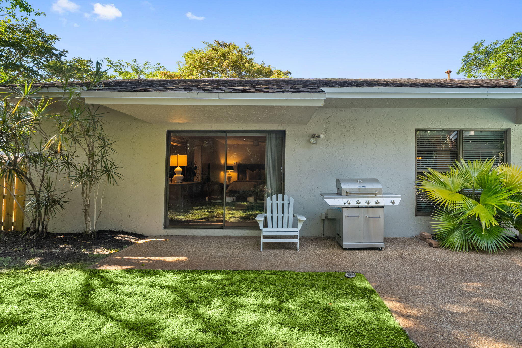 8730 Lake Dasha Plantation, FL 33324