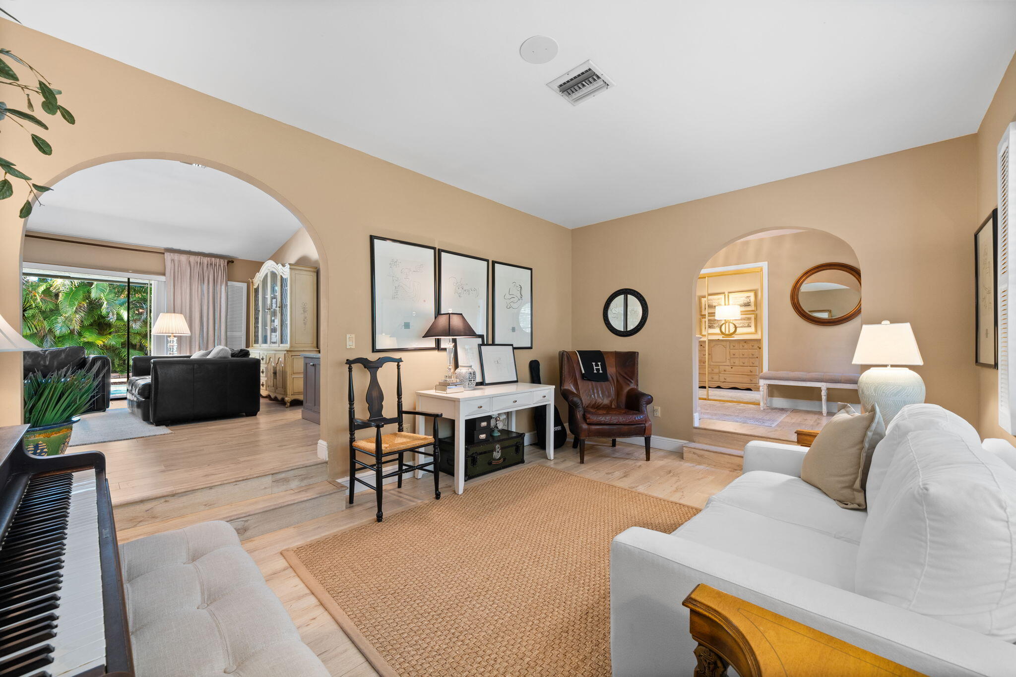 8730 Lake Dasha Plantation, FL 33324