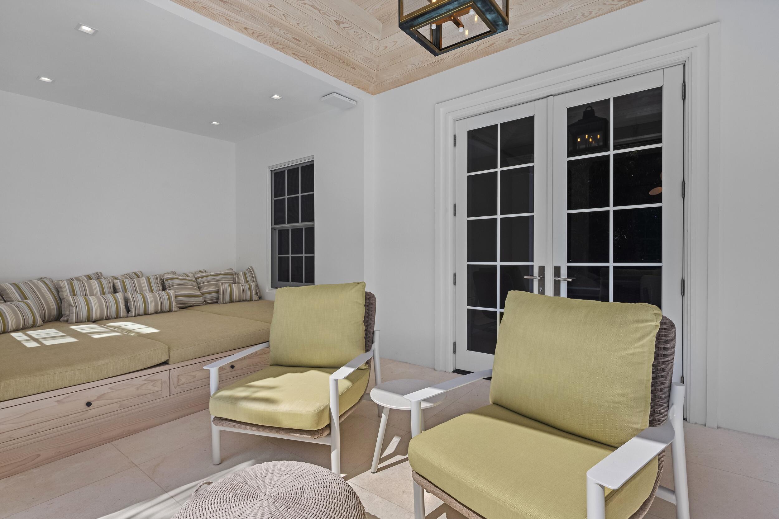 991 N Lake Palm Beach, FL 33480