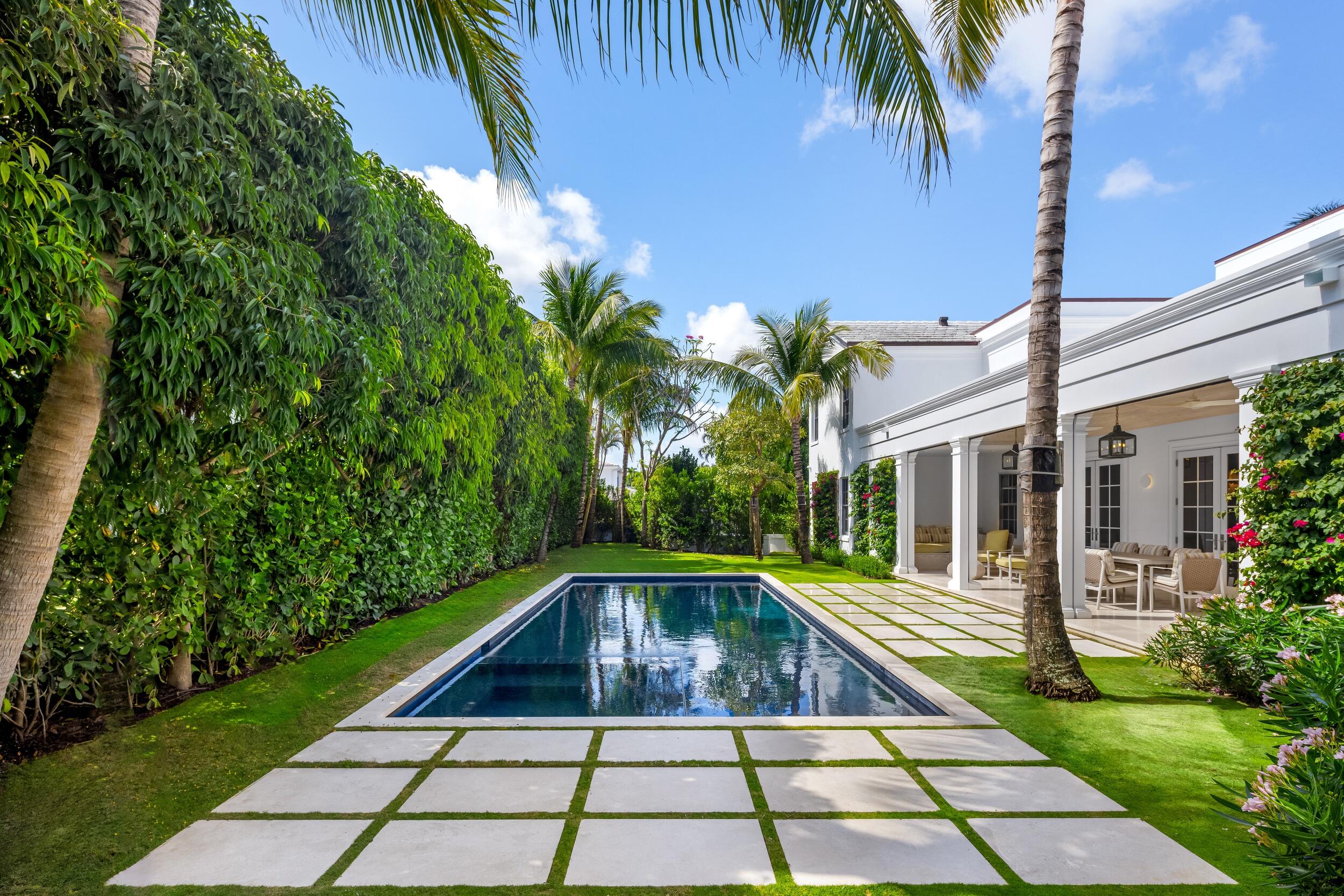 991 N Lake Palm Beach, FL 33480