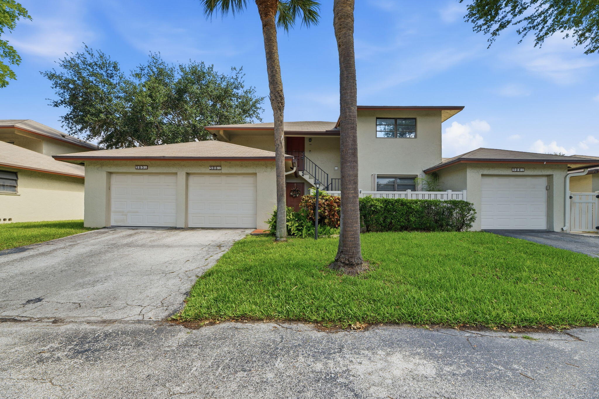 1769 NE 40th #506